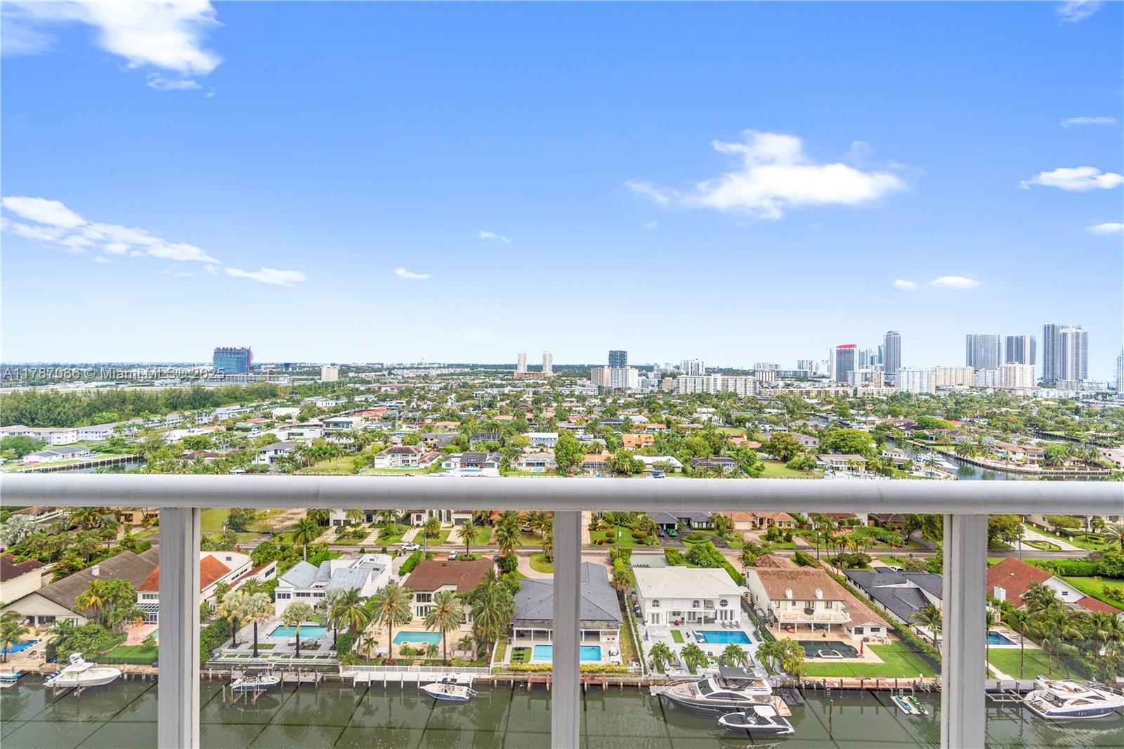 image Harbor Towers32
