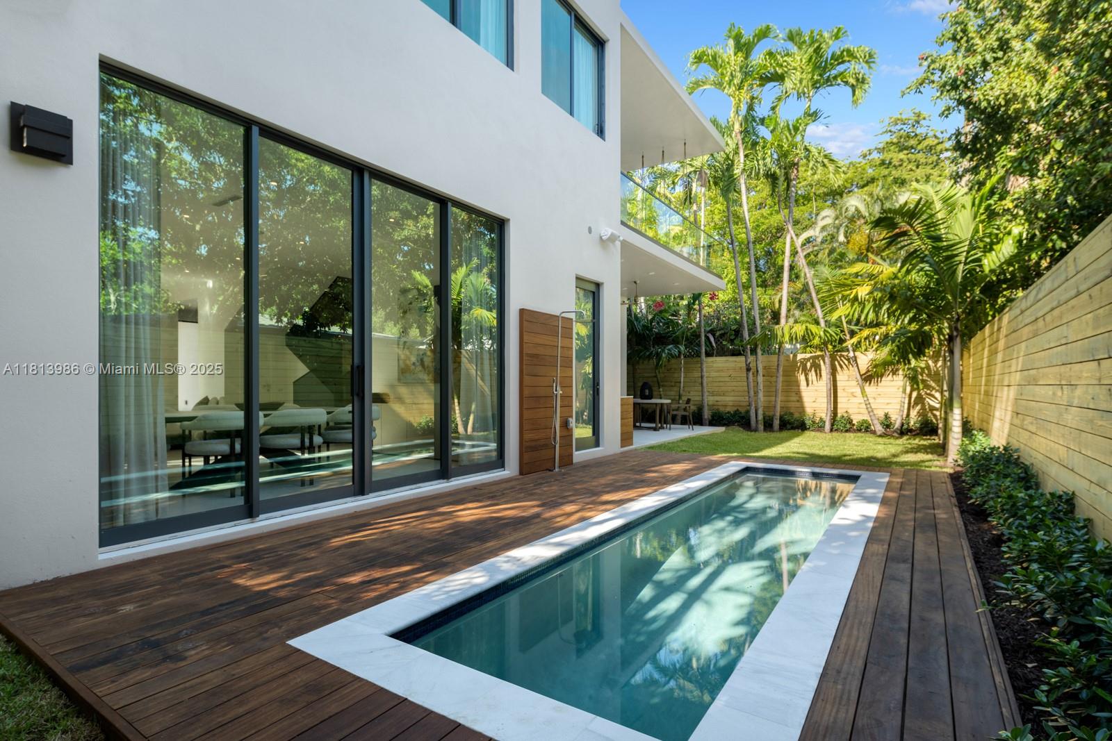 4010 Park Ave Miami, FL 33133 4010 Park Ave Miami, FL 33133