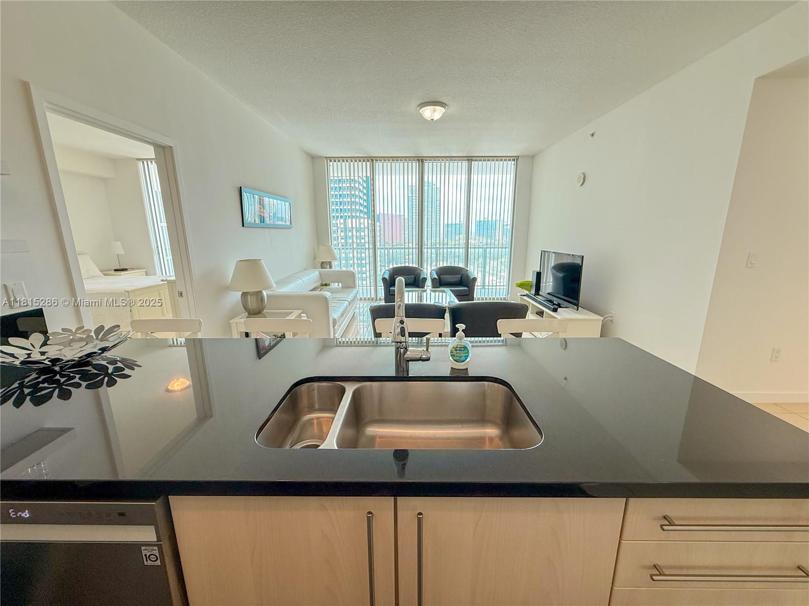 image Axis On Brickell8