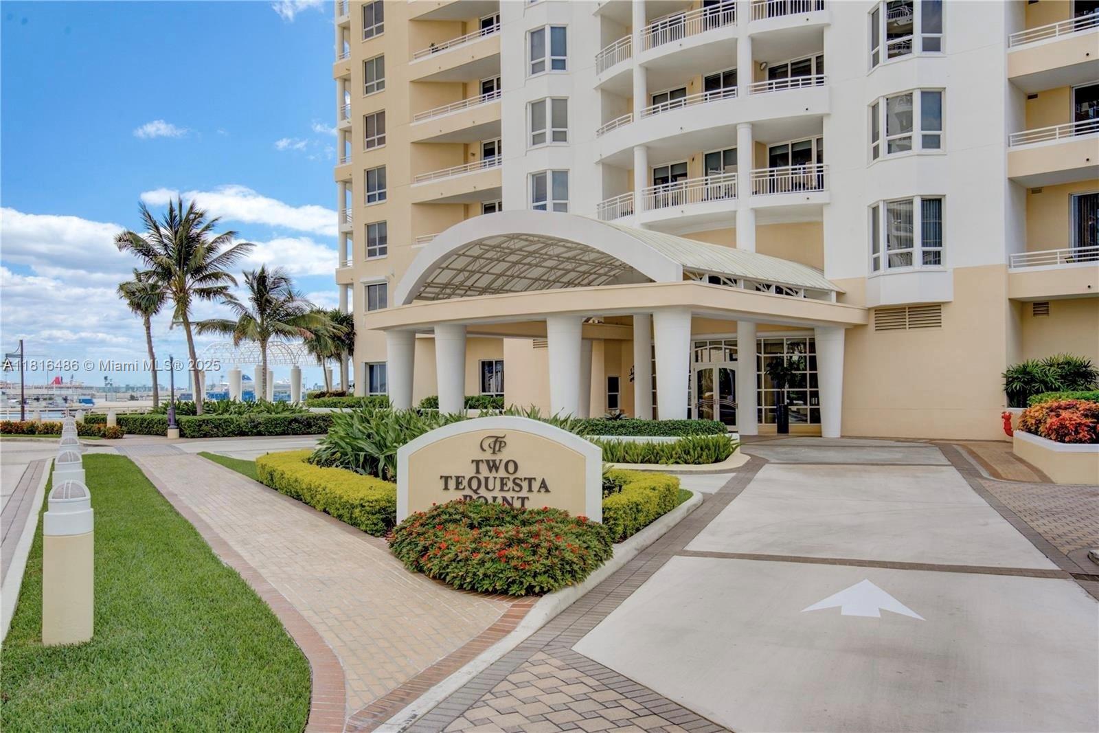 808 Brickell Key Dr #1603