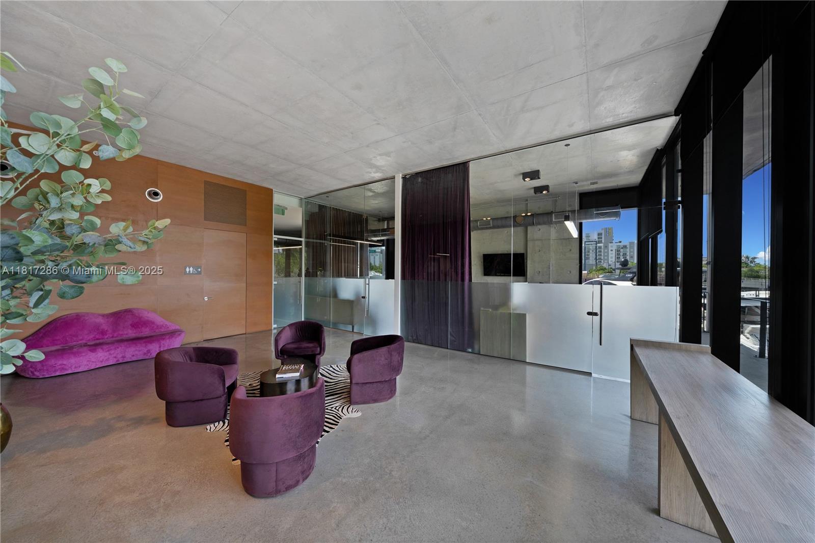 528 NW 7th Ave Miami, FL 33136