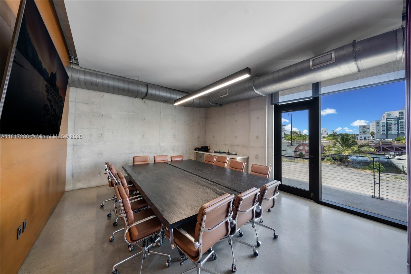 528 NW 7th Ave Miami, FL 33136