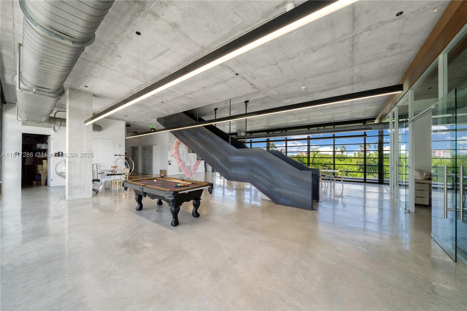 528 NW 7th Ave Miami, FL 33136