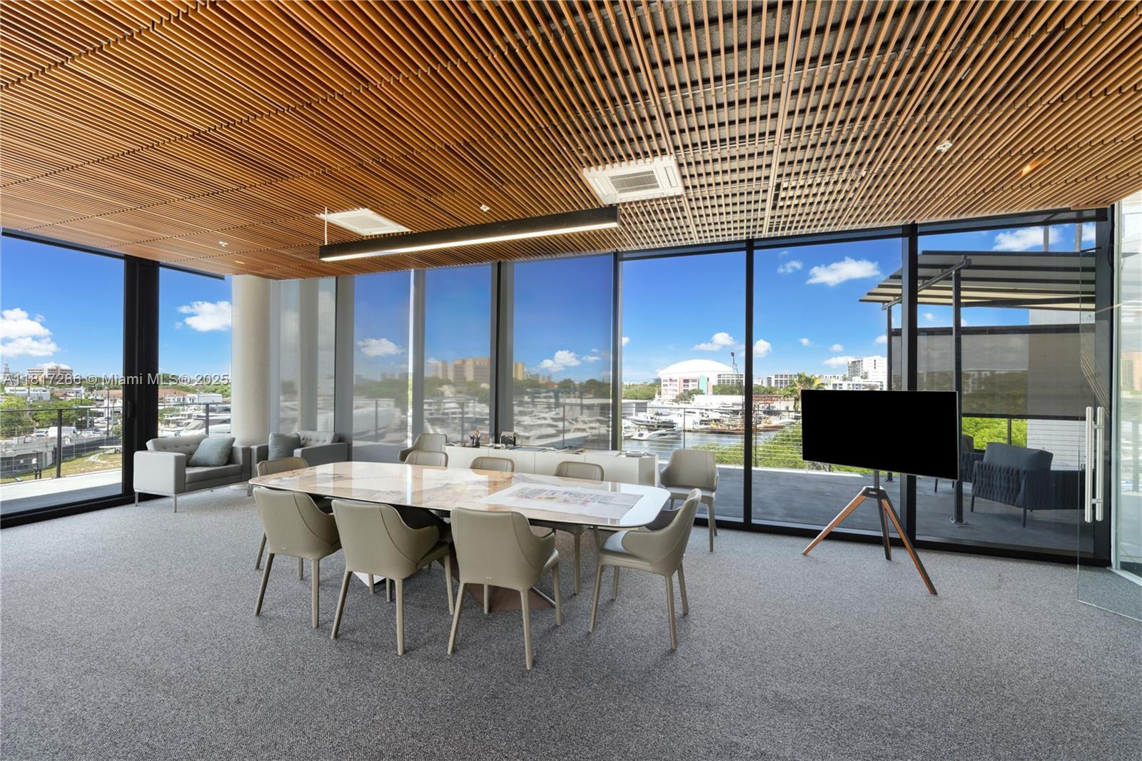 528 NW 7th Ave Miami, FL 33136