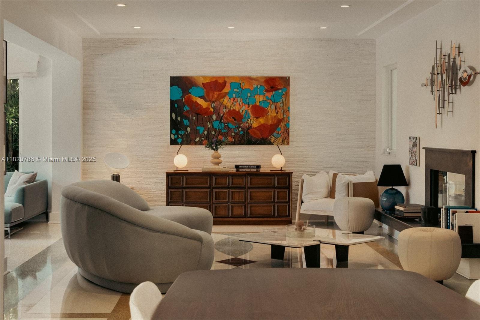 6165 Pine Tree Dr Miami Beach, FL 33140