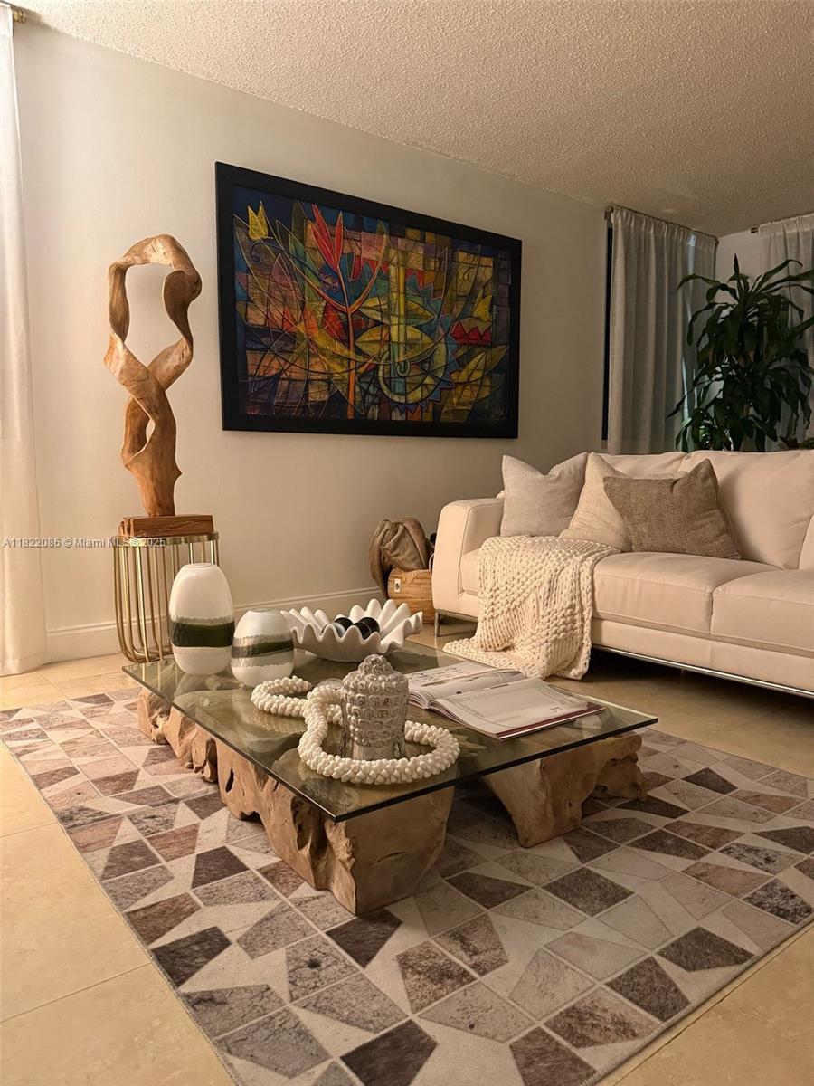 image Madison Condominium4