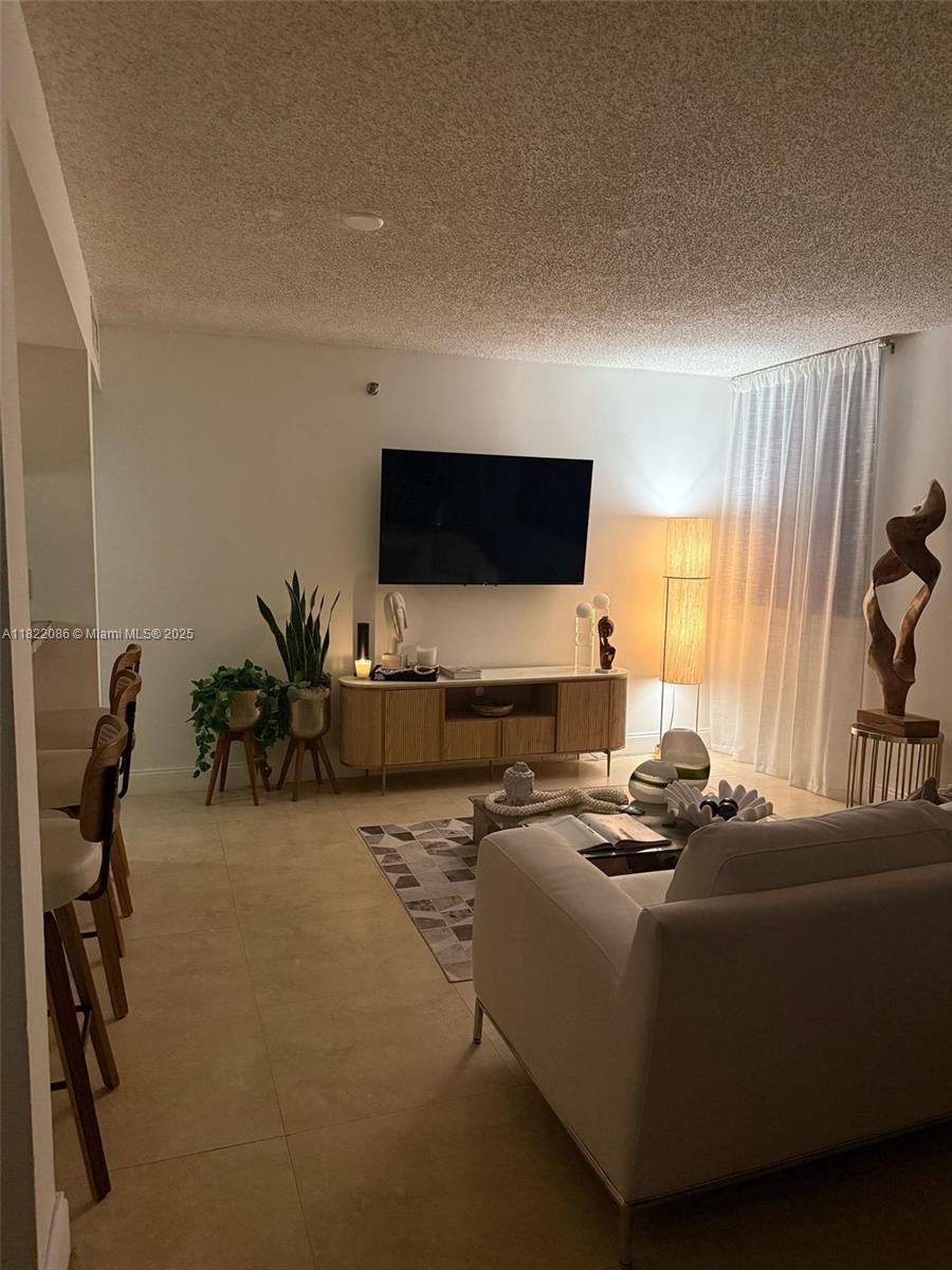 image Madison Condominium5