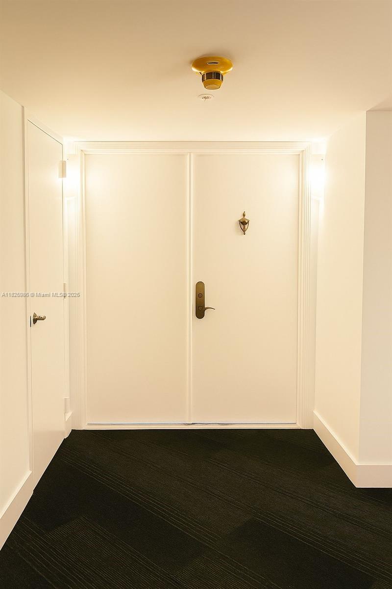 image La Gorce Palace Condo1