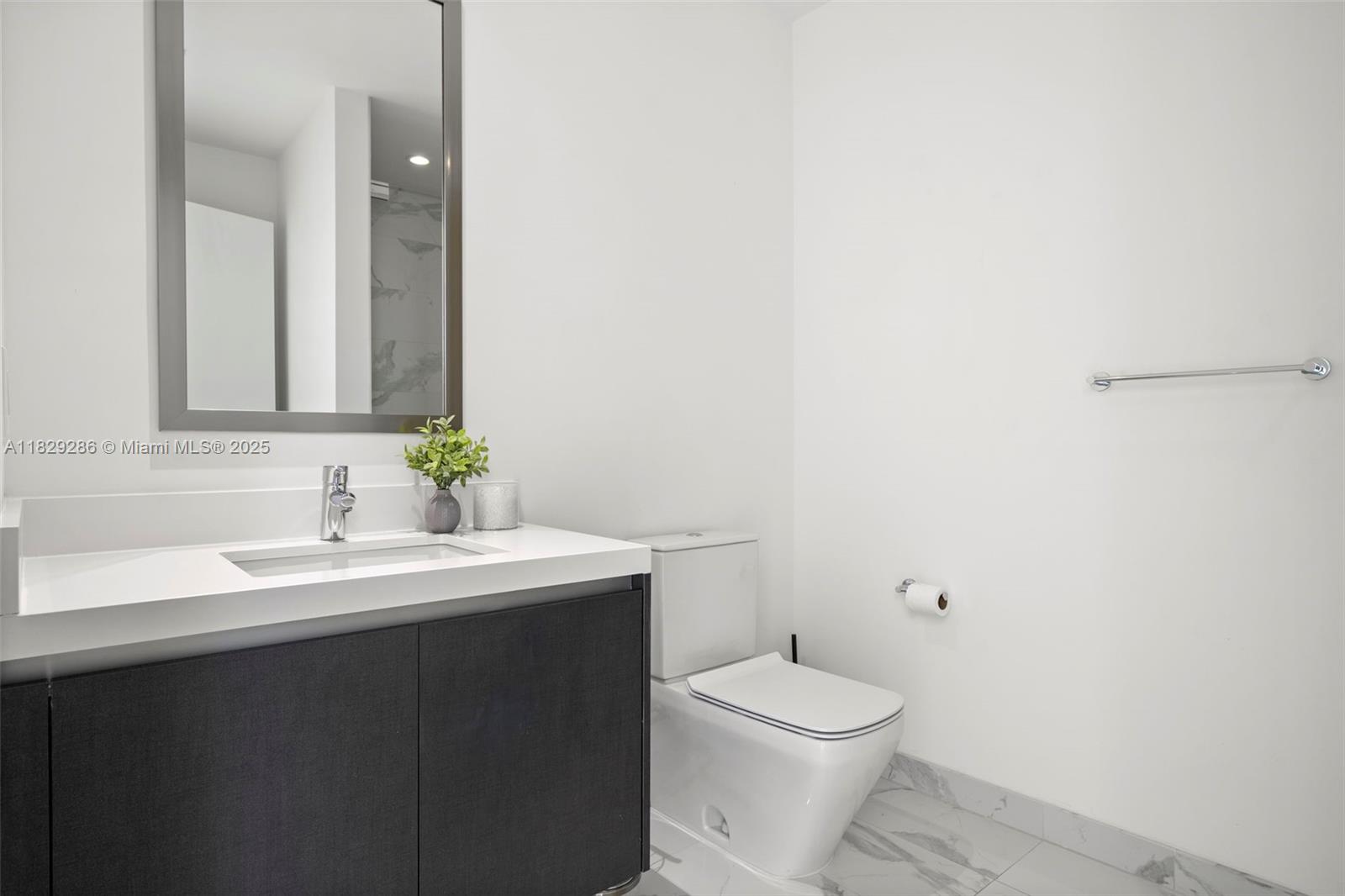 image Paramount World Center12