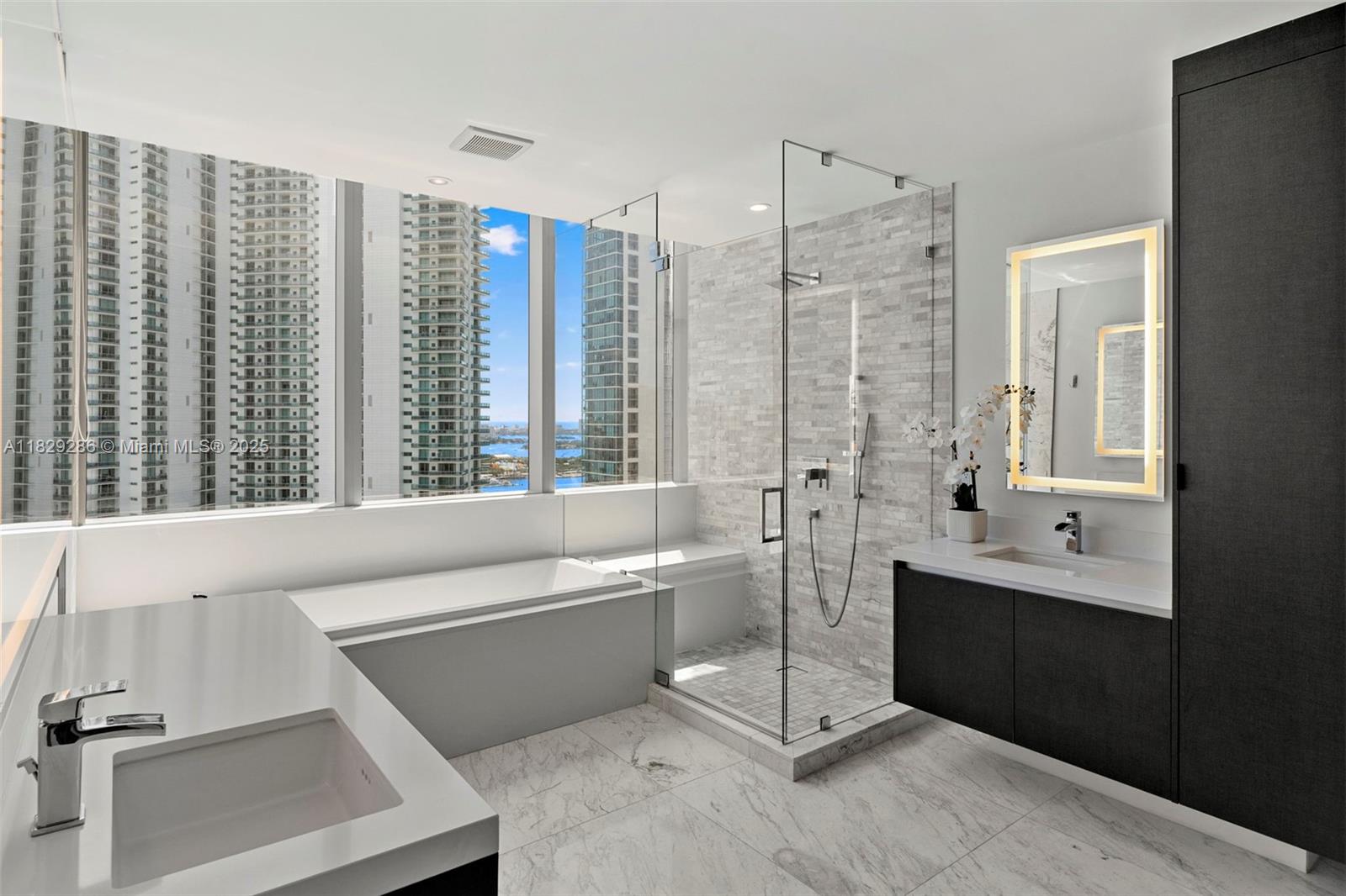 image Paramount World Center15