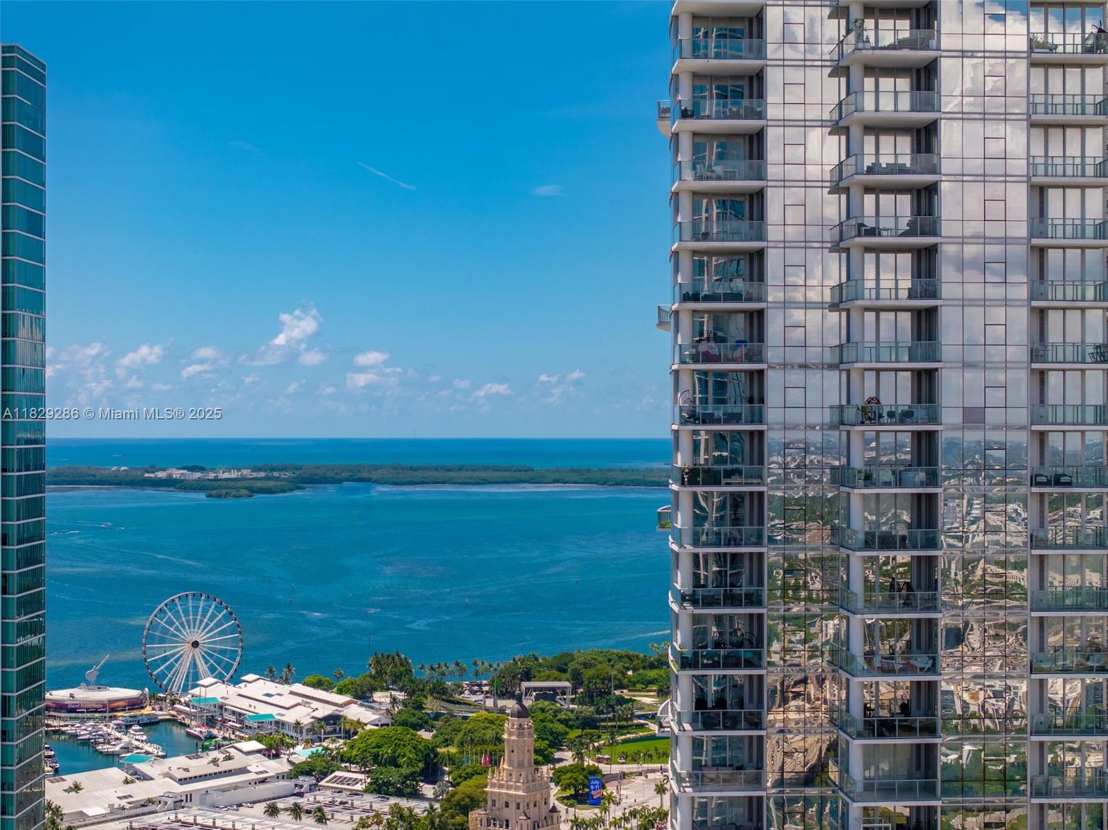 image Paramount World Center2