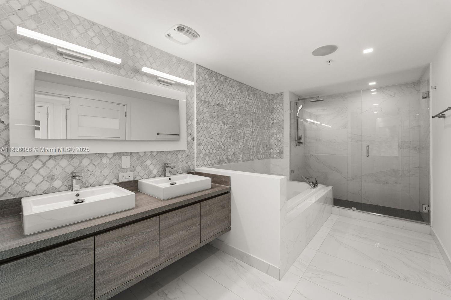 image 400 Sunny Isles15