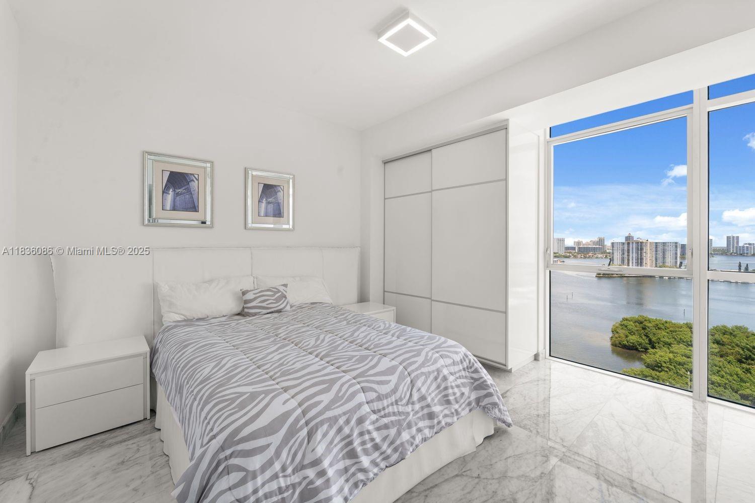 image 400 Sunny Isles19