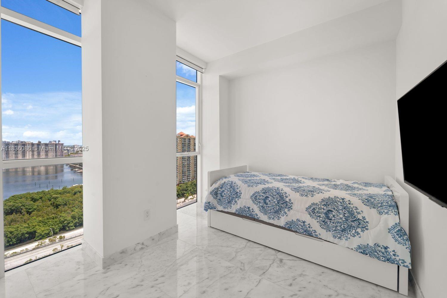 image 400 Sunny Isles25