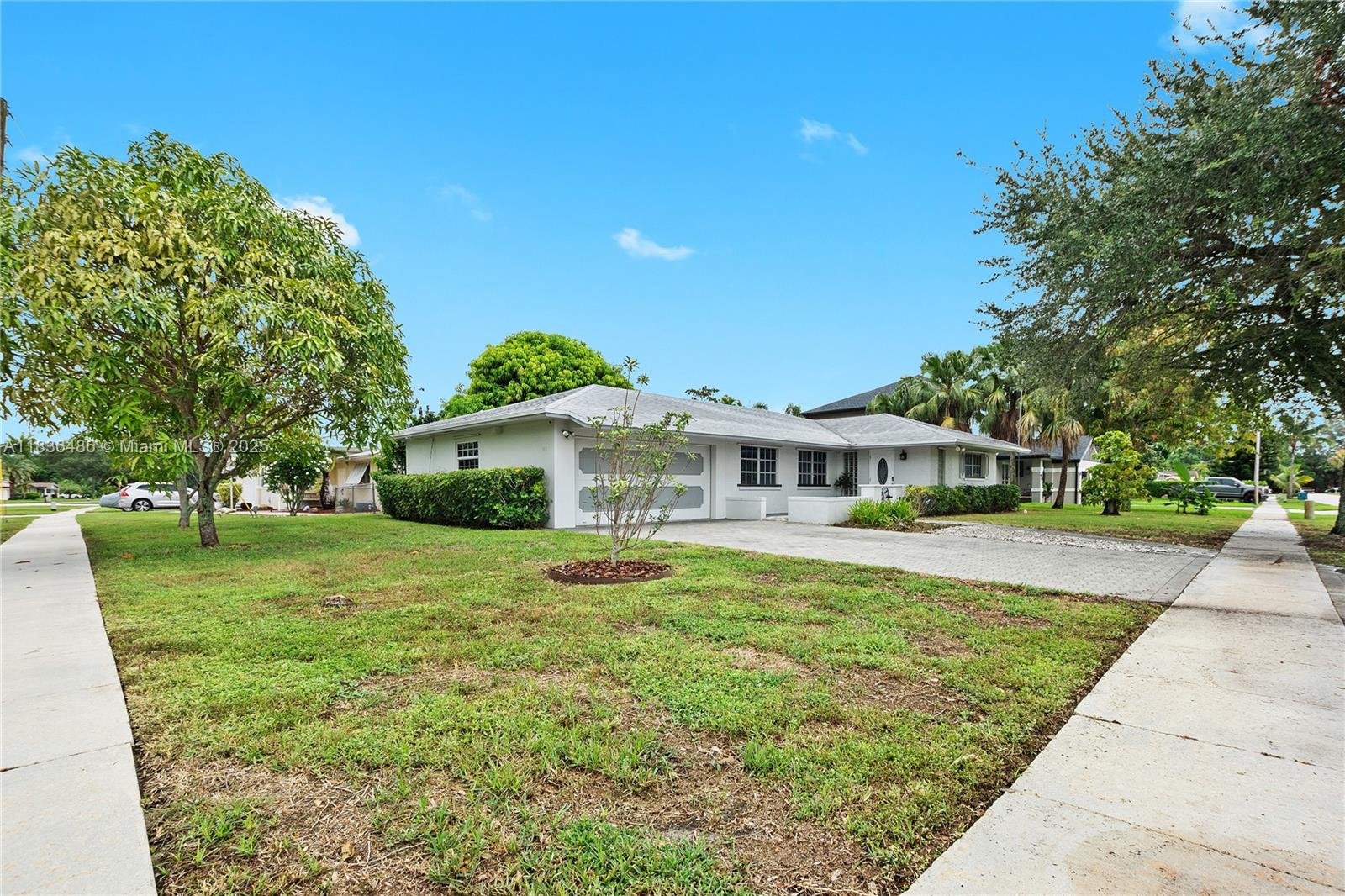 180 SW 125th Ave