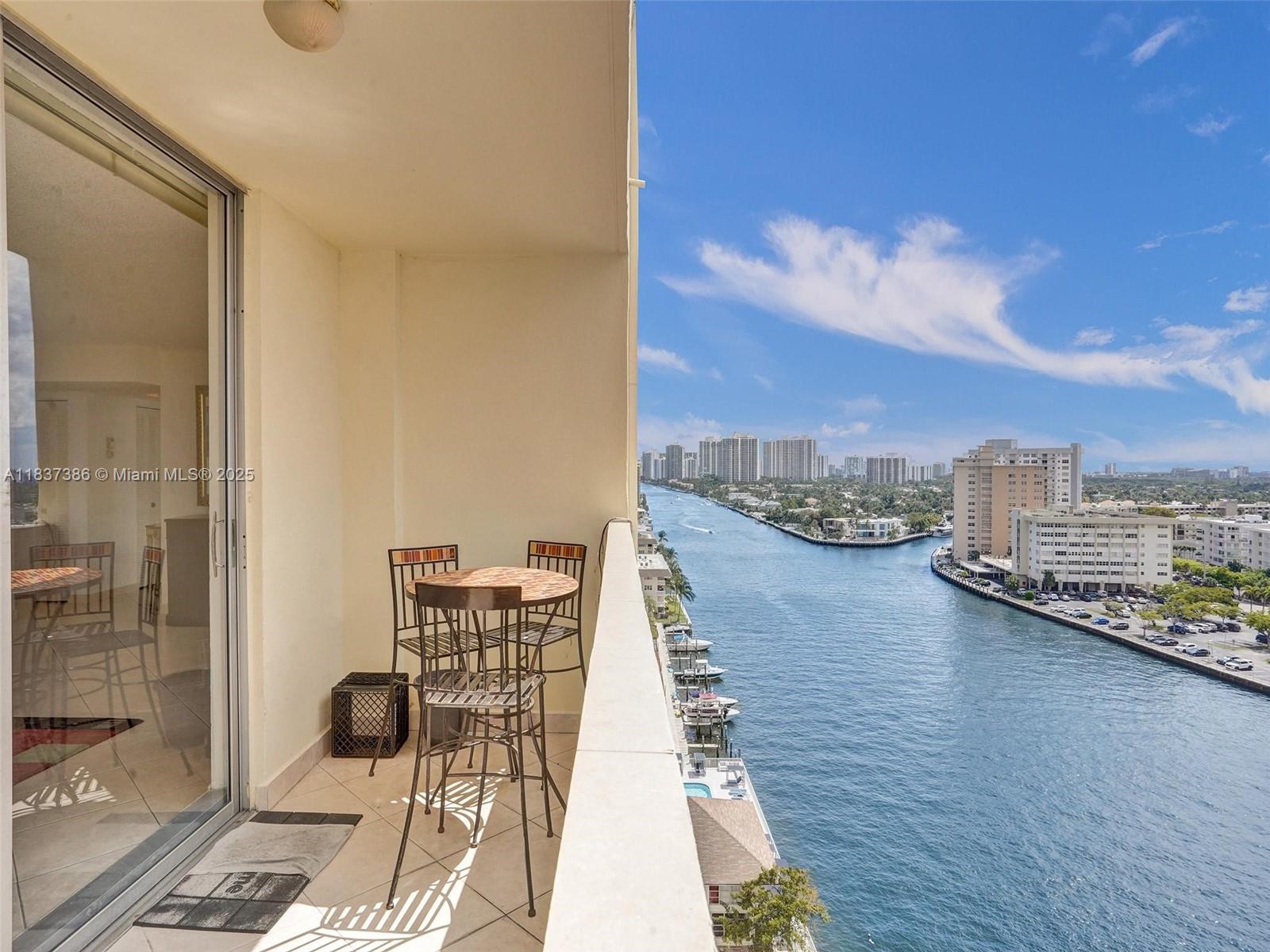 1833 S Ocean Dr #1511
