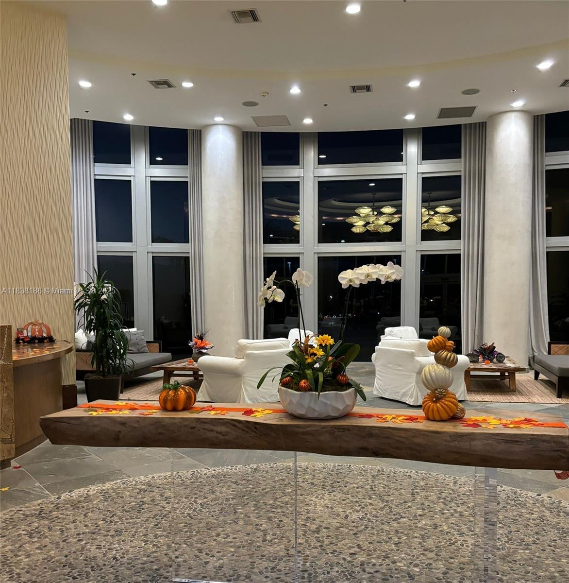 2681 N Flamingo Rd #402S Sunrise, FL 33323