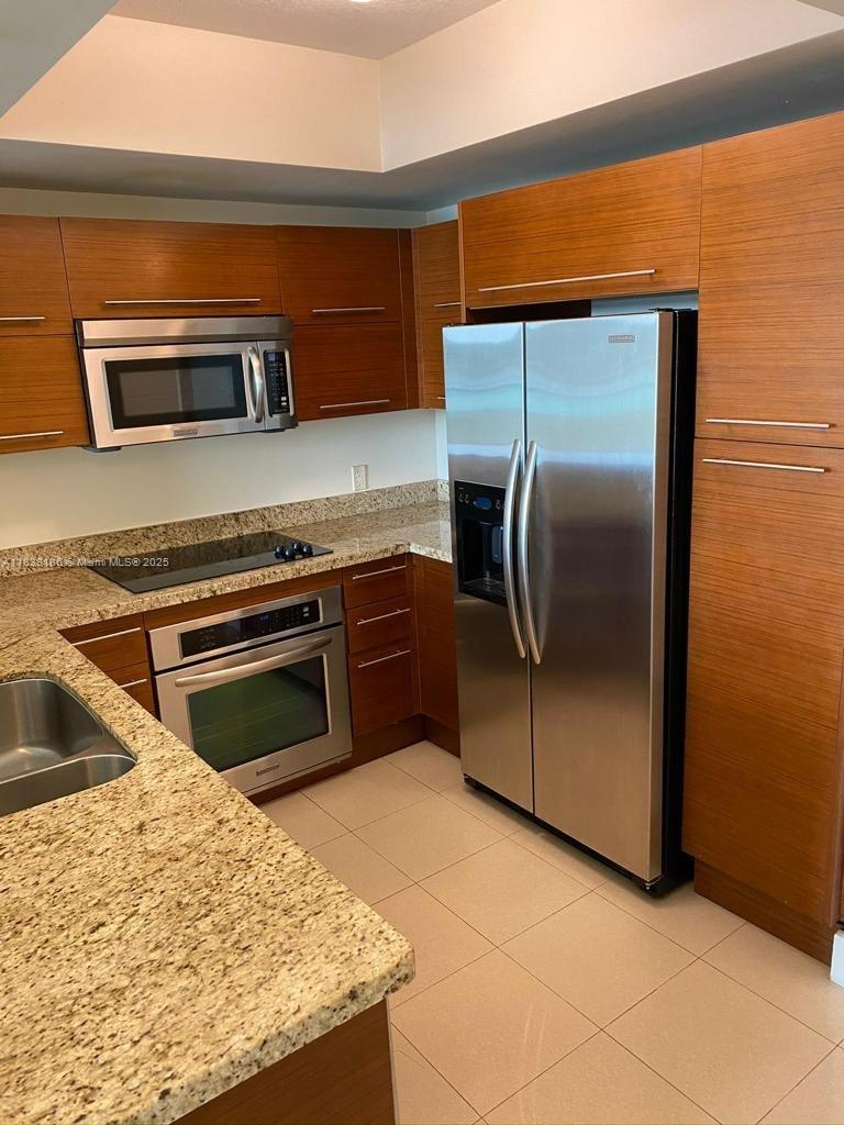 2681 N Flamingo Rd #402S Sunrise, FL 33323