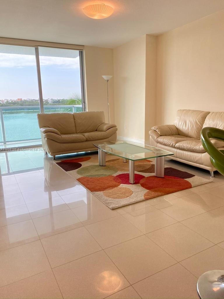 2681 N Flamingo Rd #402S Sunrise, FL 33323