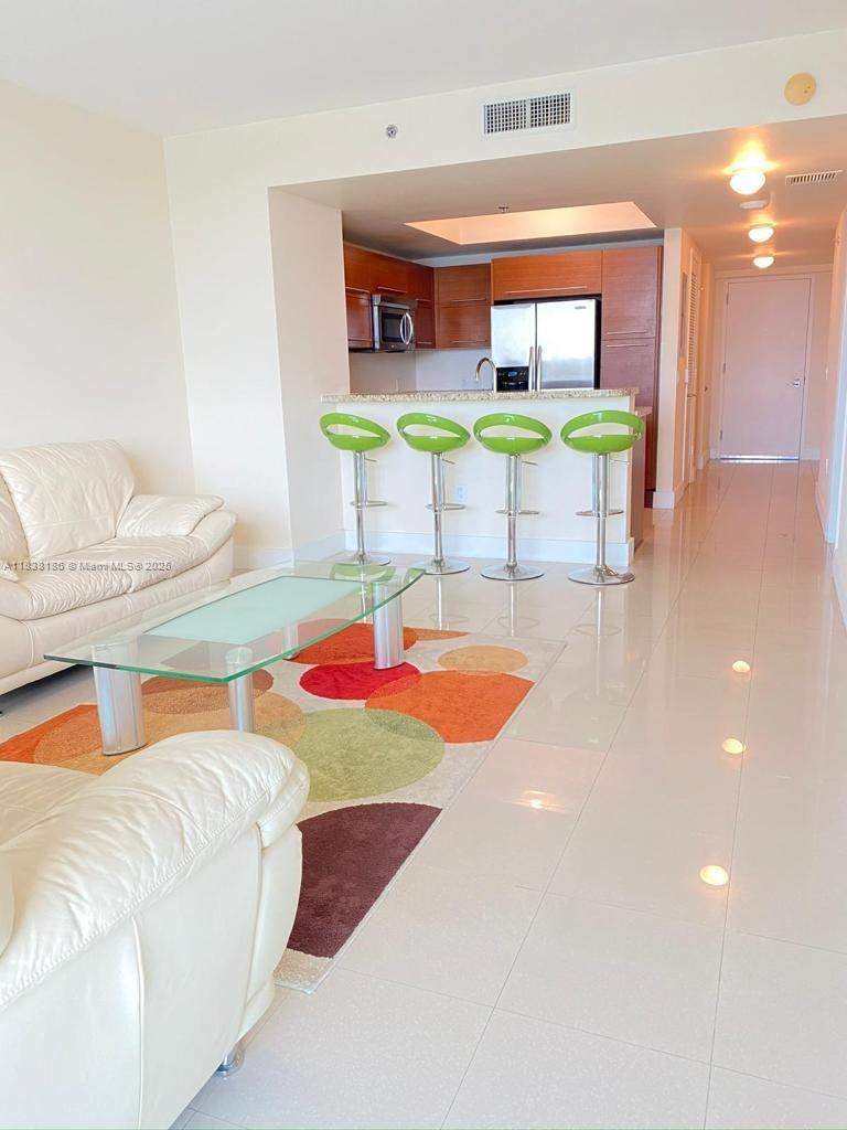 2681 N Flamingo Rd #402S Sunrise, FL 33323