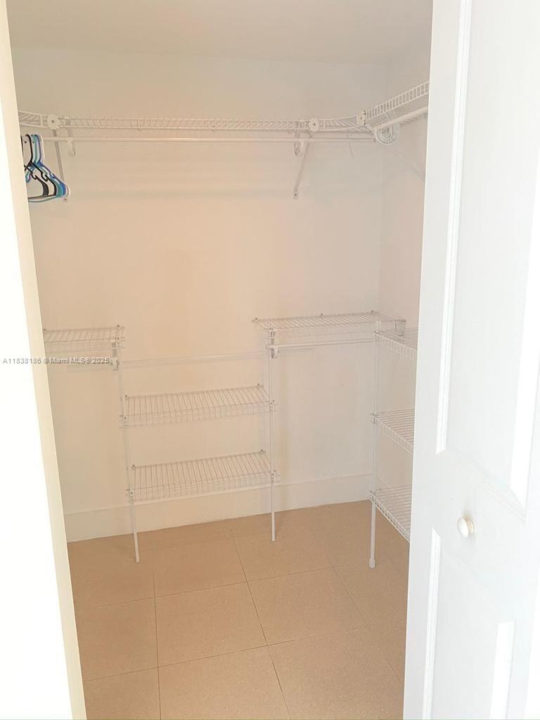 2681 N Flamingo Rd #402S Sunrise, FL 33323