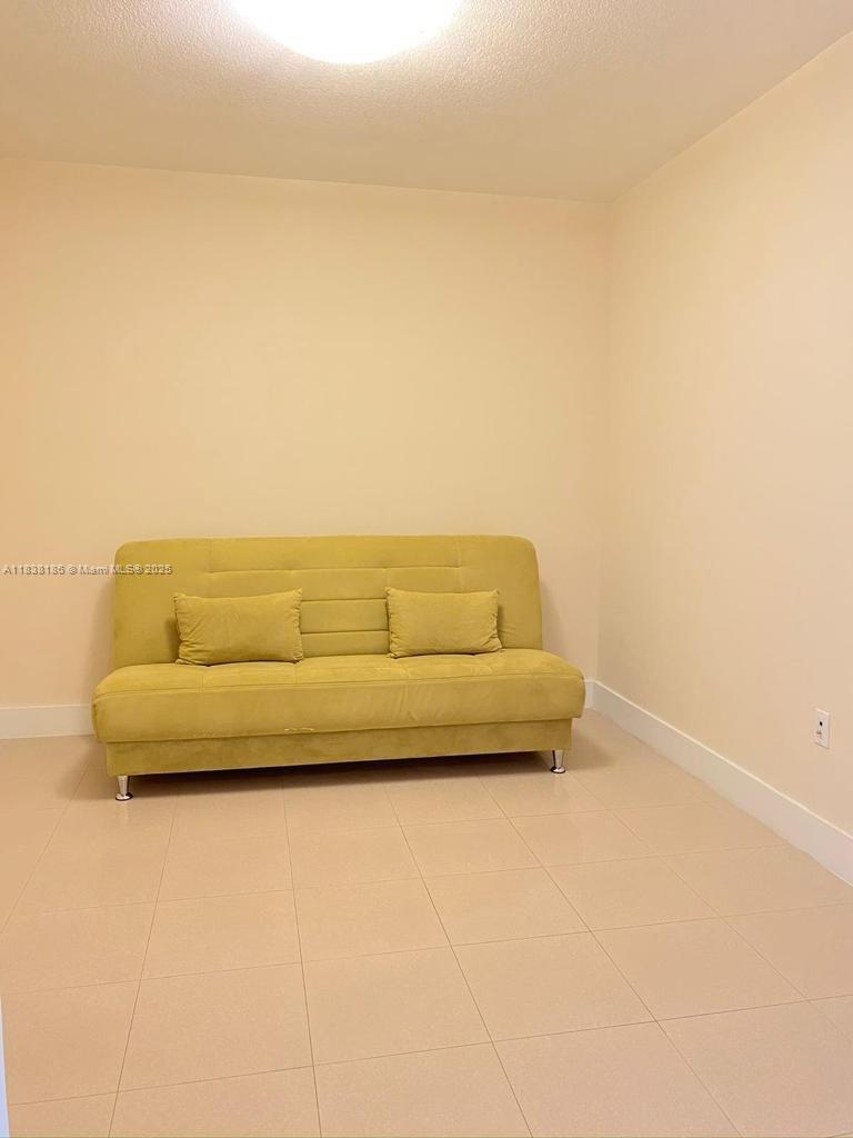 2681 N Flamingo Rd #402S Sunrise, FL 33323