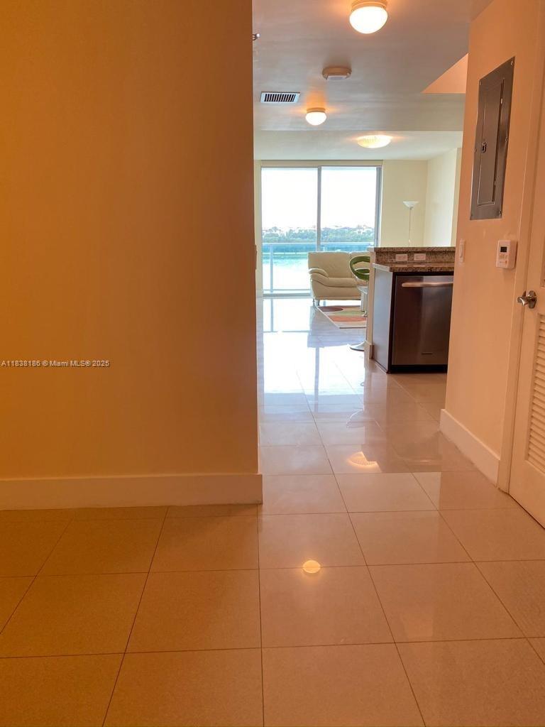 2681 N Flamingo Rd #402S Sunrise, FL 33323