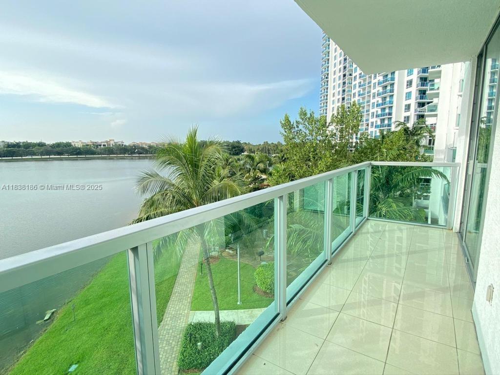 2681 N Flamingo Rd #402S Sunrise, FL 33323