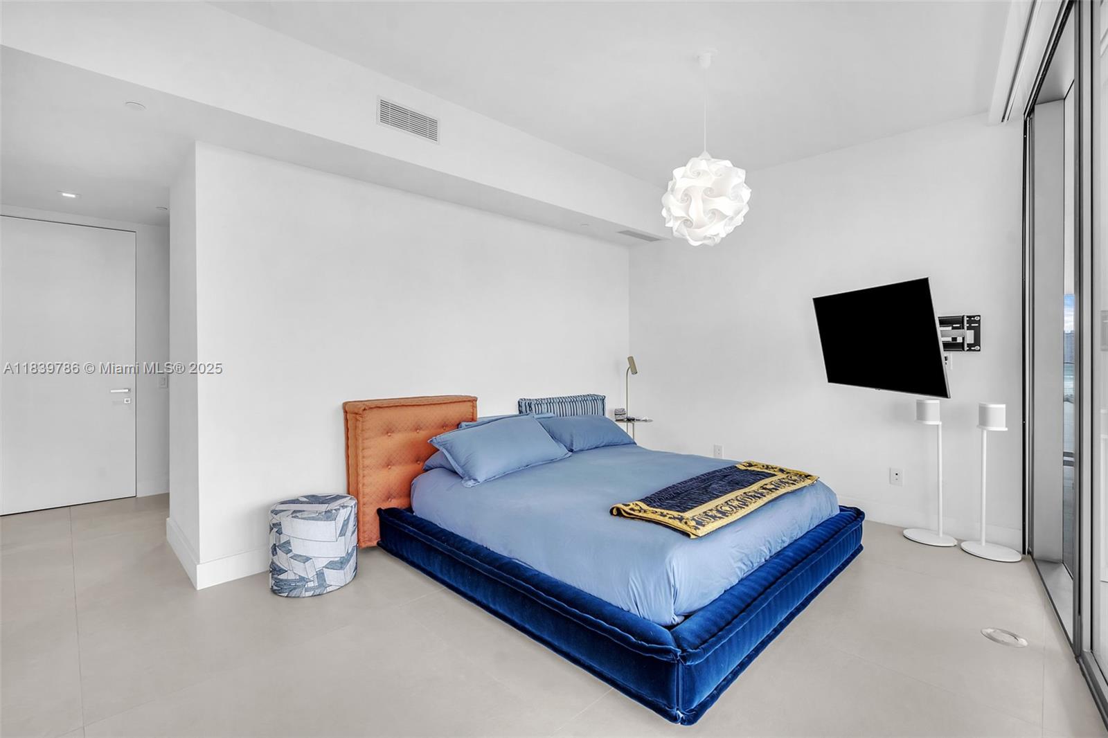 image Residences by Armani Casa11