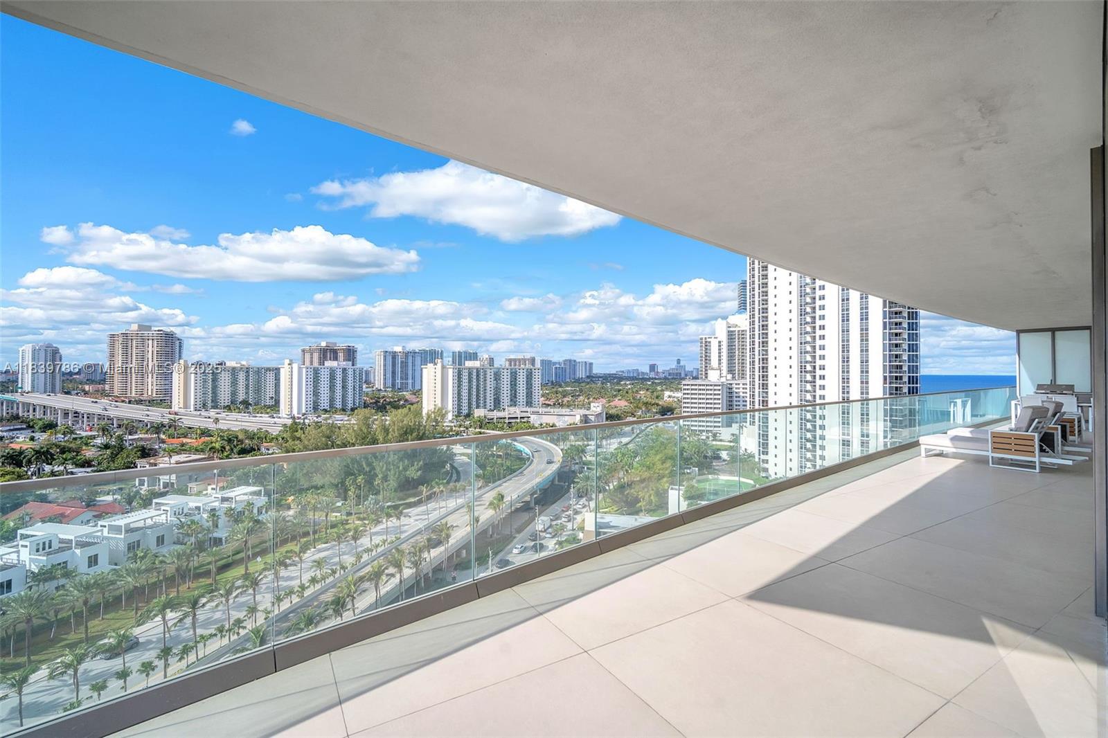 image Residences by Armani Casa40