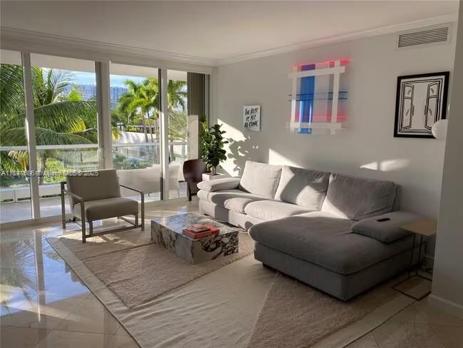 7000 Island Blvd #403