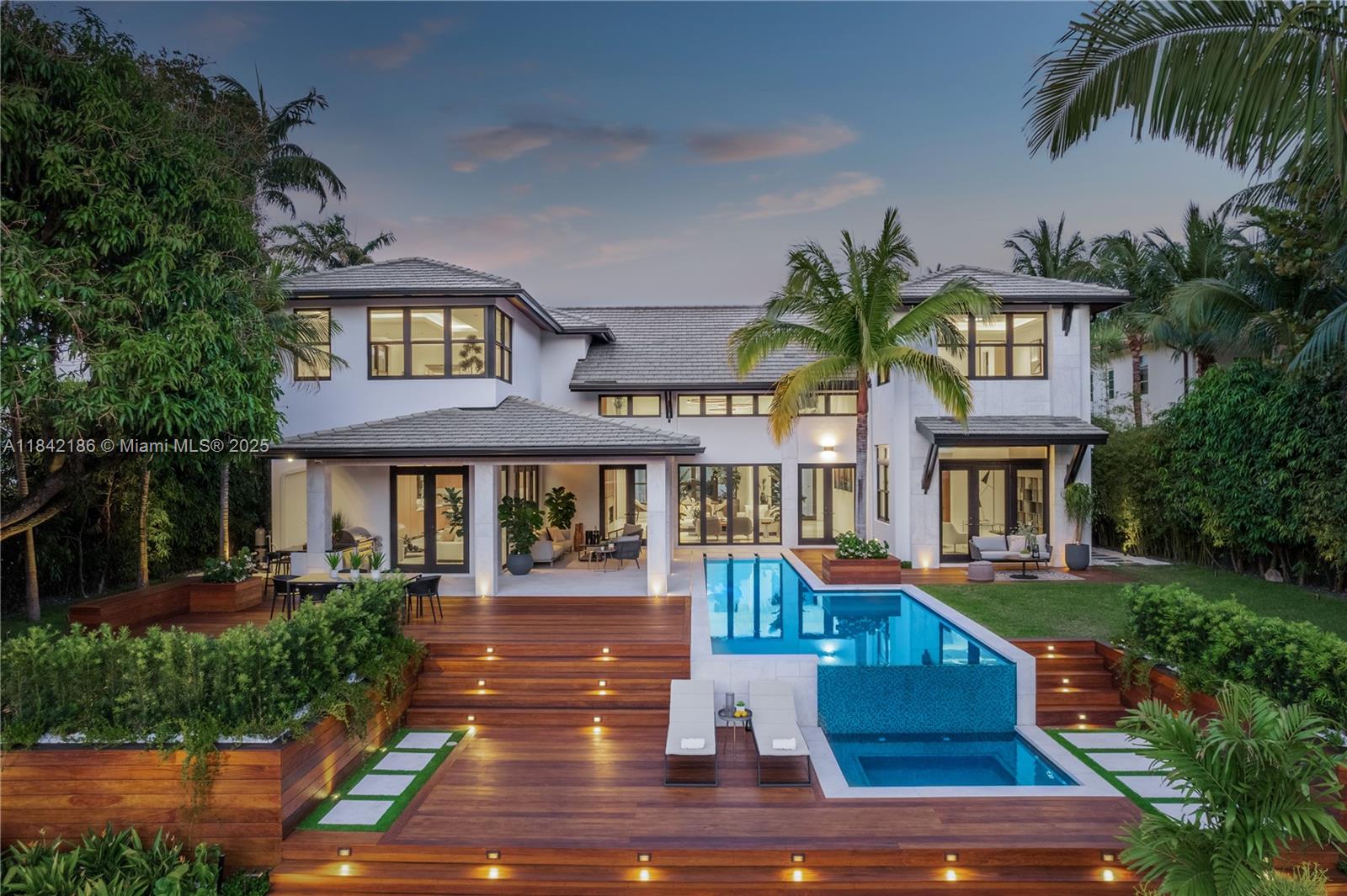 4241 Palm Ln Miami, FL 33137 4241 Palm Ln Miami, FL 33137