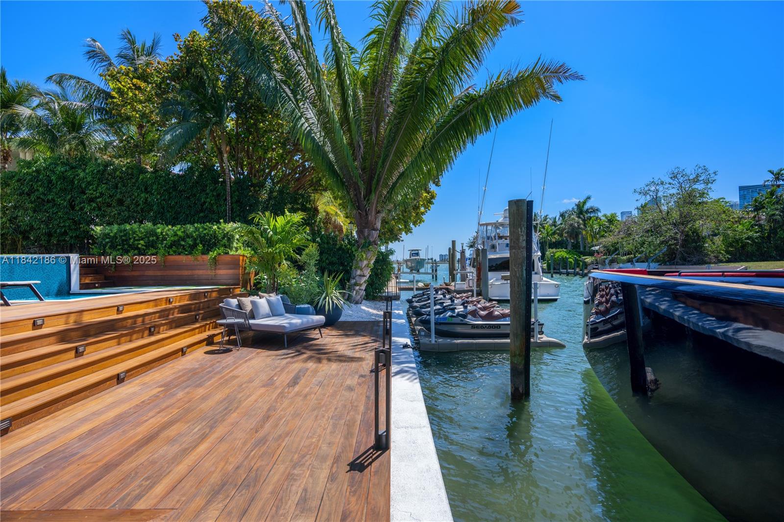 4241 Palm Ln Miami, FL 33137 4241 Palm Ln Miami, FL 33137