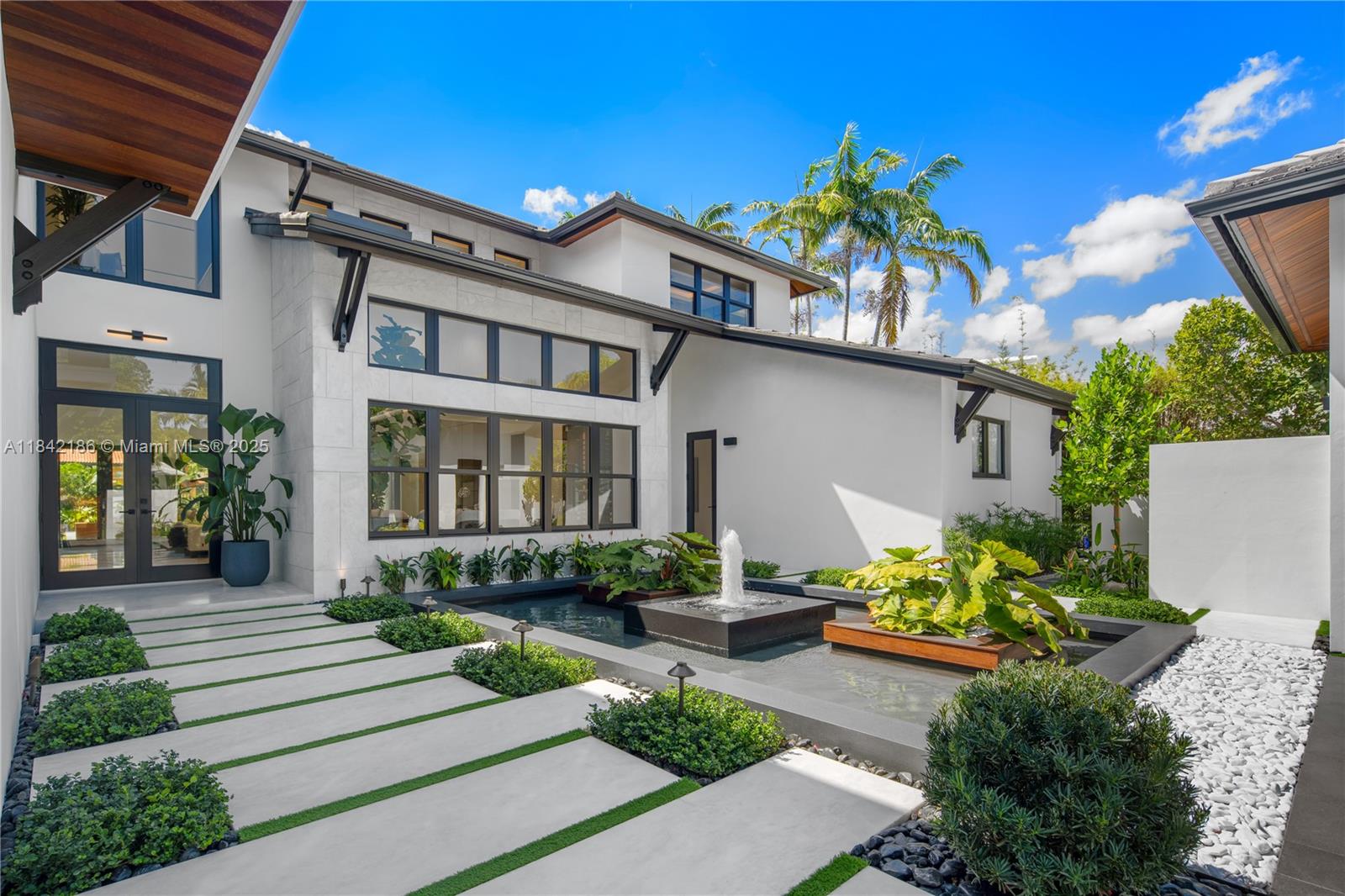 4241 Palm Ln Miami, FL 33137 4241 Palm Ln Miami, FL 33137