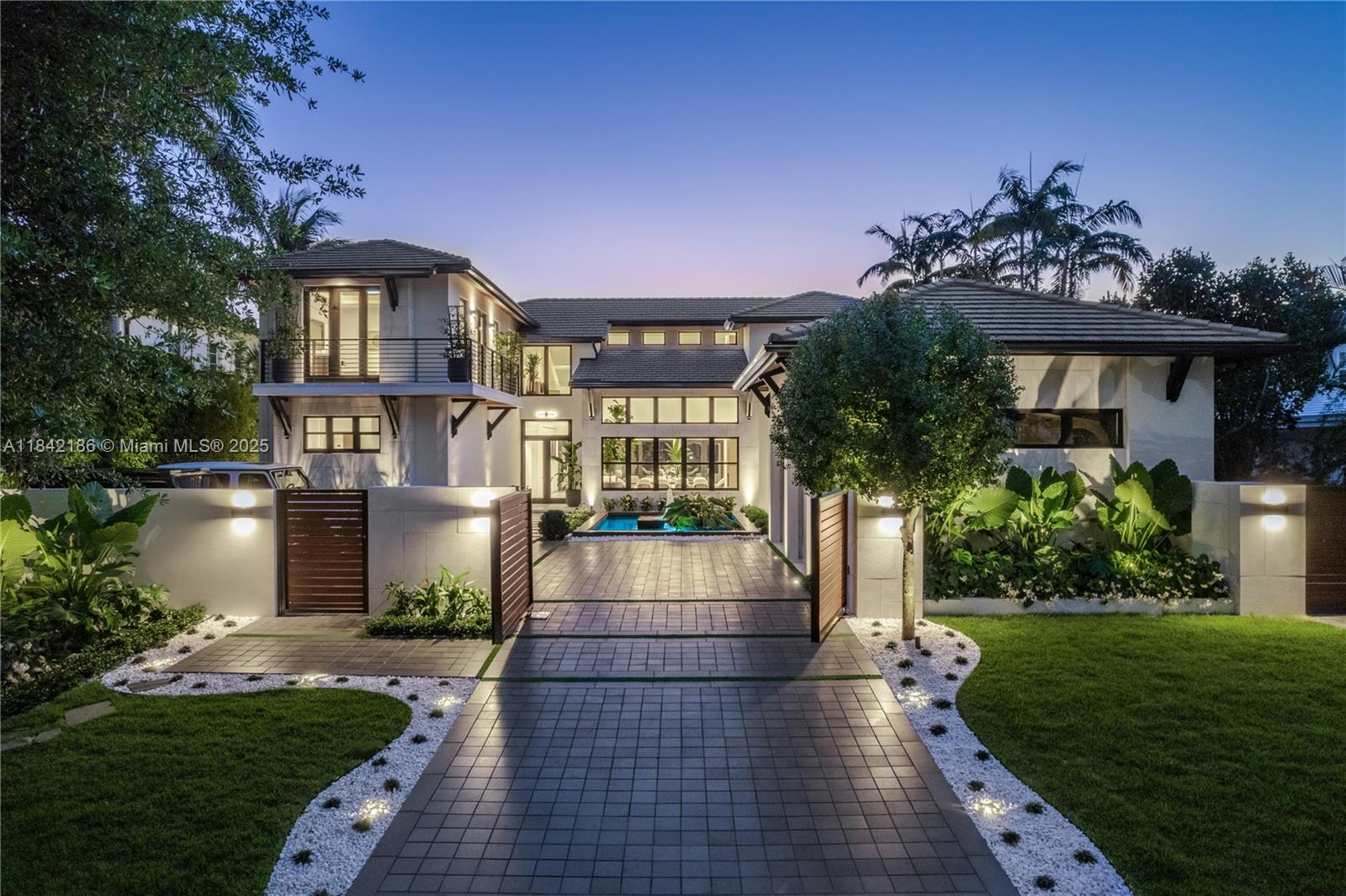 4241 Palm Ln Miami, FL 33137 4241 Palm Ln Miami, FL 33137