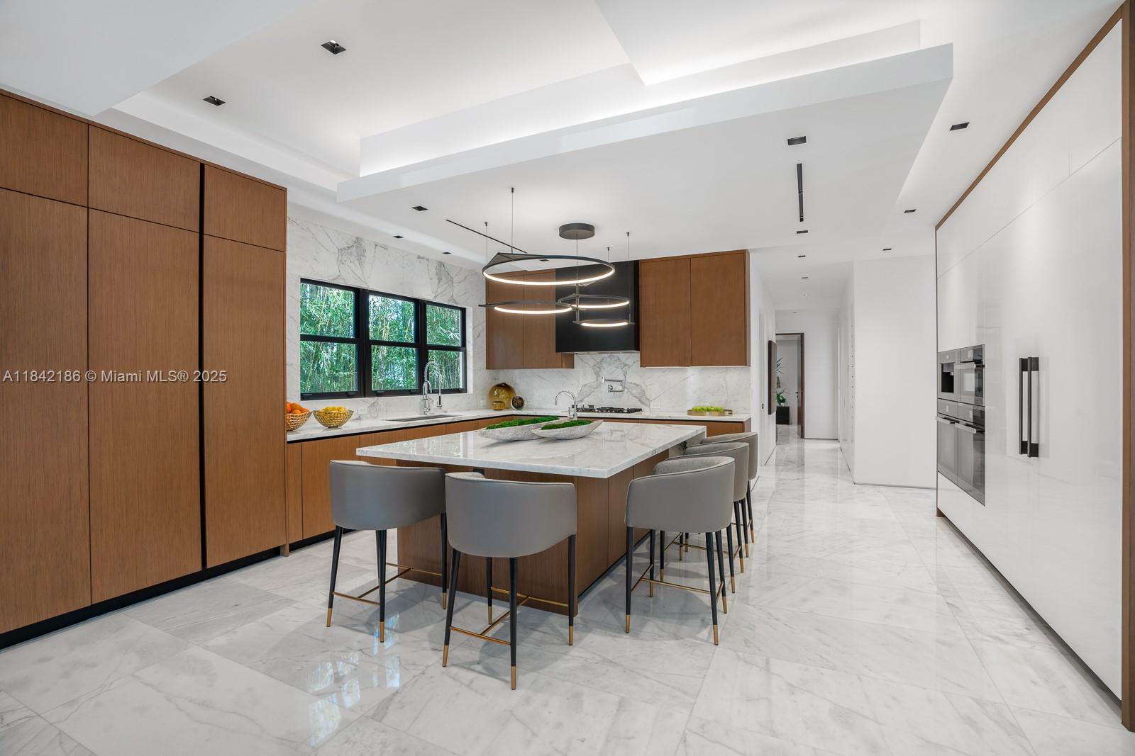 4241 Palm Ln Miami, FL 33137 4241 Palm Ln Miami, FL 33137