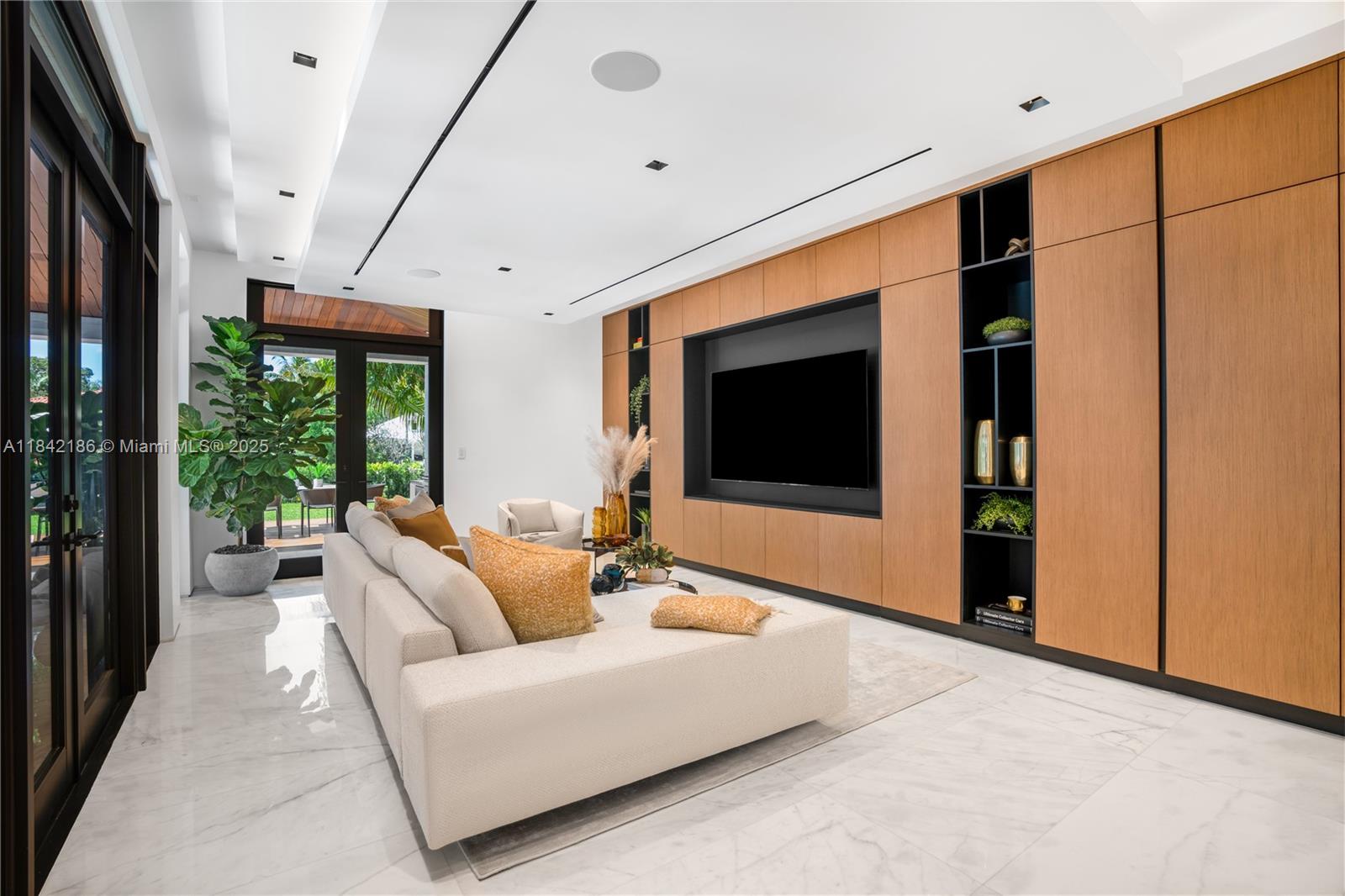 4241 Palm Ln Miami, FL 33137 4241 Palm Ln Miami, FL 33137