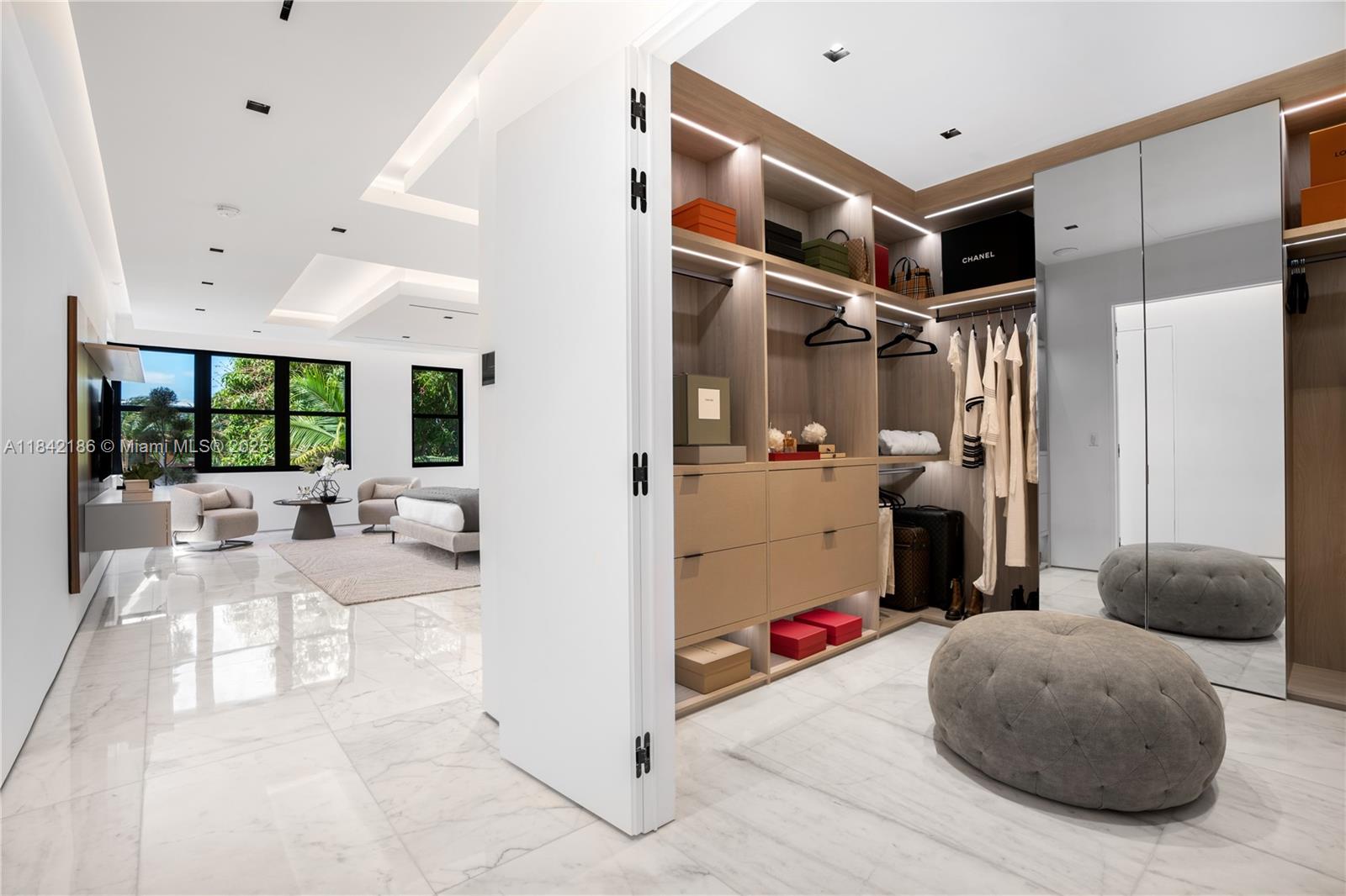 4241 Palm Ln Miami, FL 33137 4241 Palm Ln Miami, FL 33137