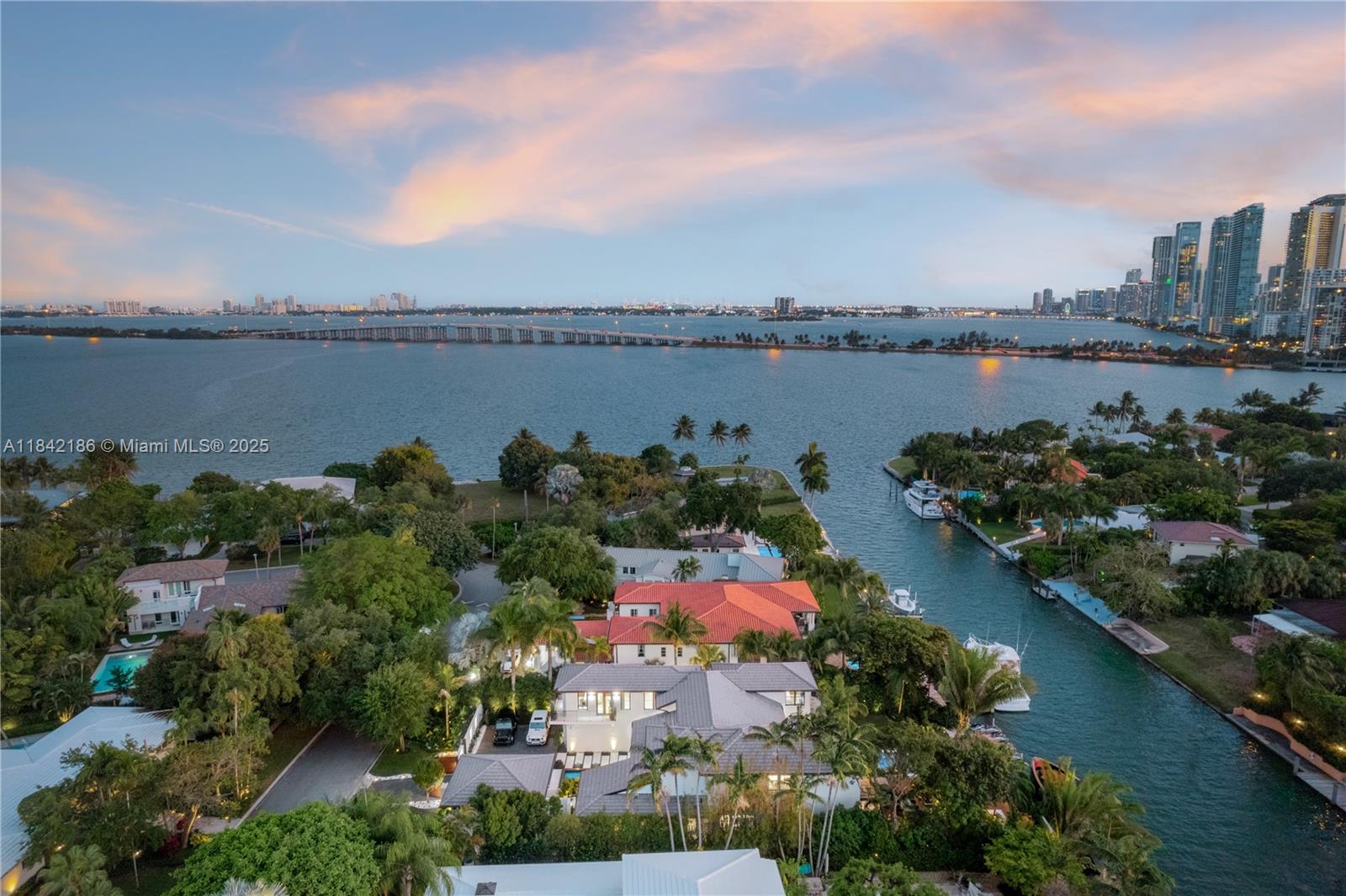 4241 Palm Ln Miami, FL 33137 4241 Palm Ln Miami, FL 33137