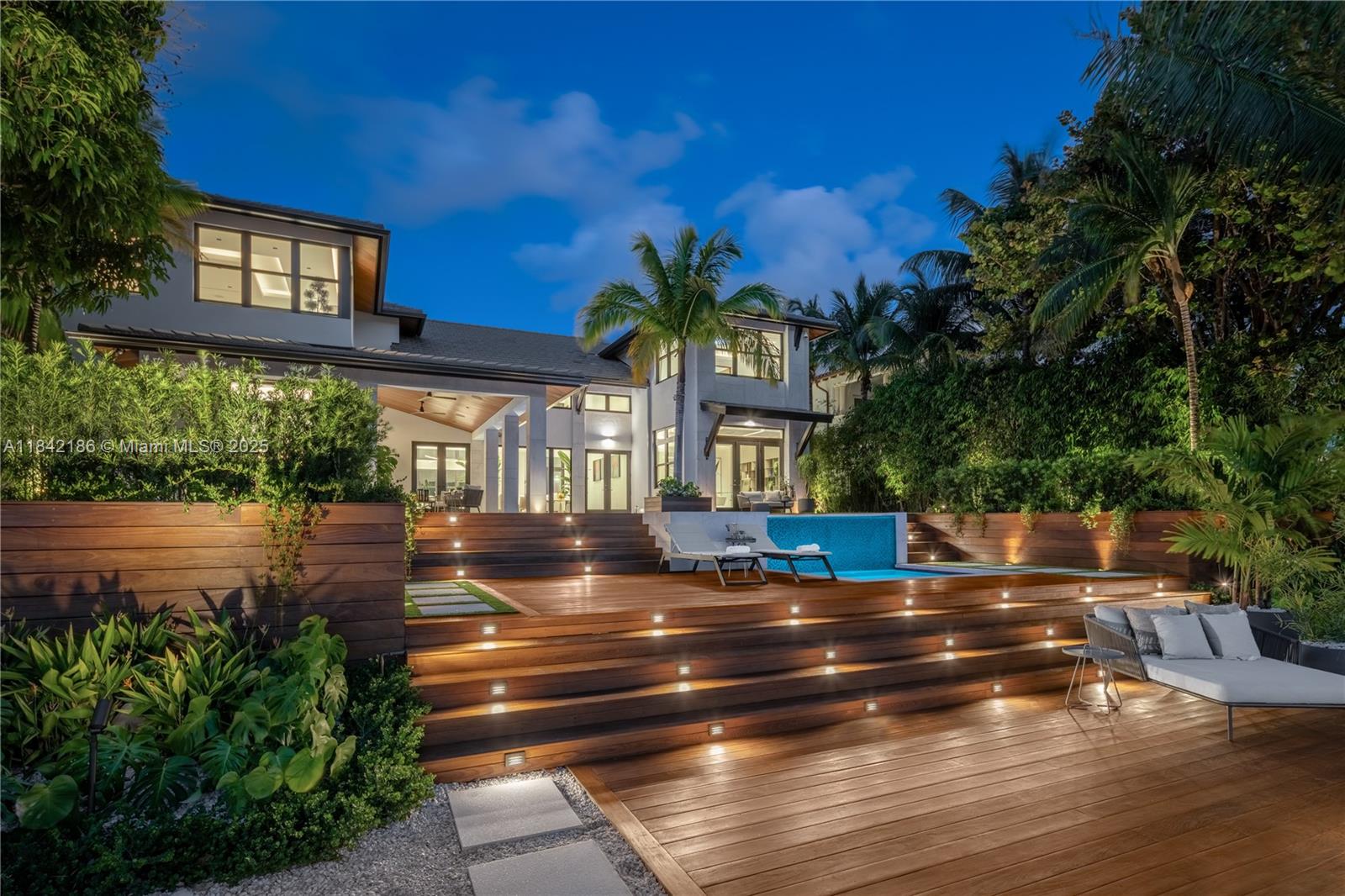 4241 Palm Ln Miami, FL 33137 4241 Palm Ln Miami, FL 33137