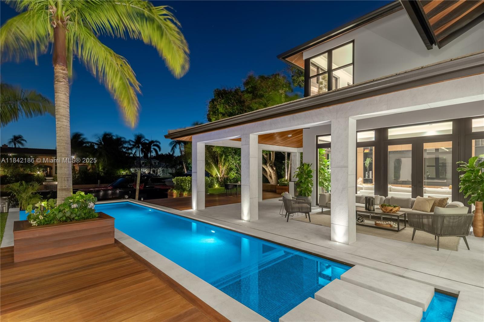 4241 Palm Ln Miami, FL 33137 4241 Palm Ln Miami, FL 33137