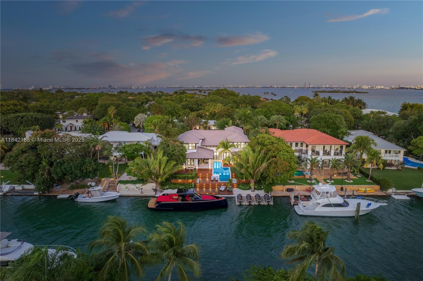 4241 Palm Ln Miami, FL 33137 4241 Palm Ln Miami, FL 33137