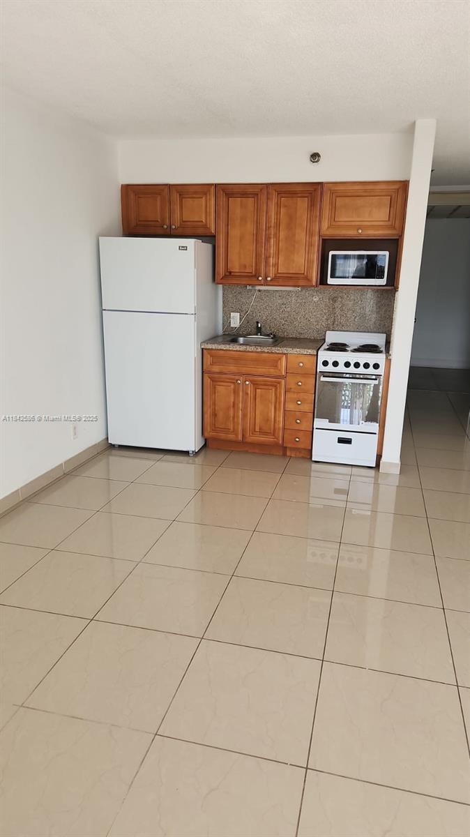 16450 NW 2nd Ave #206