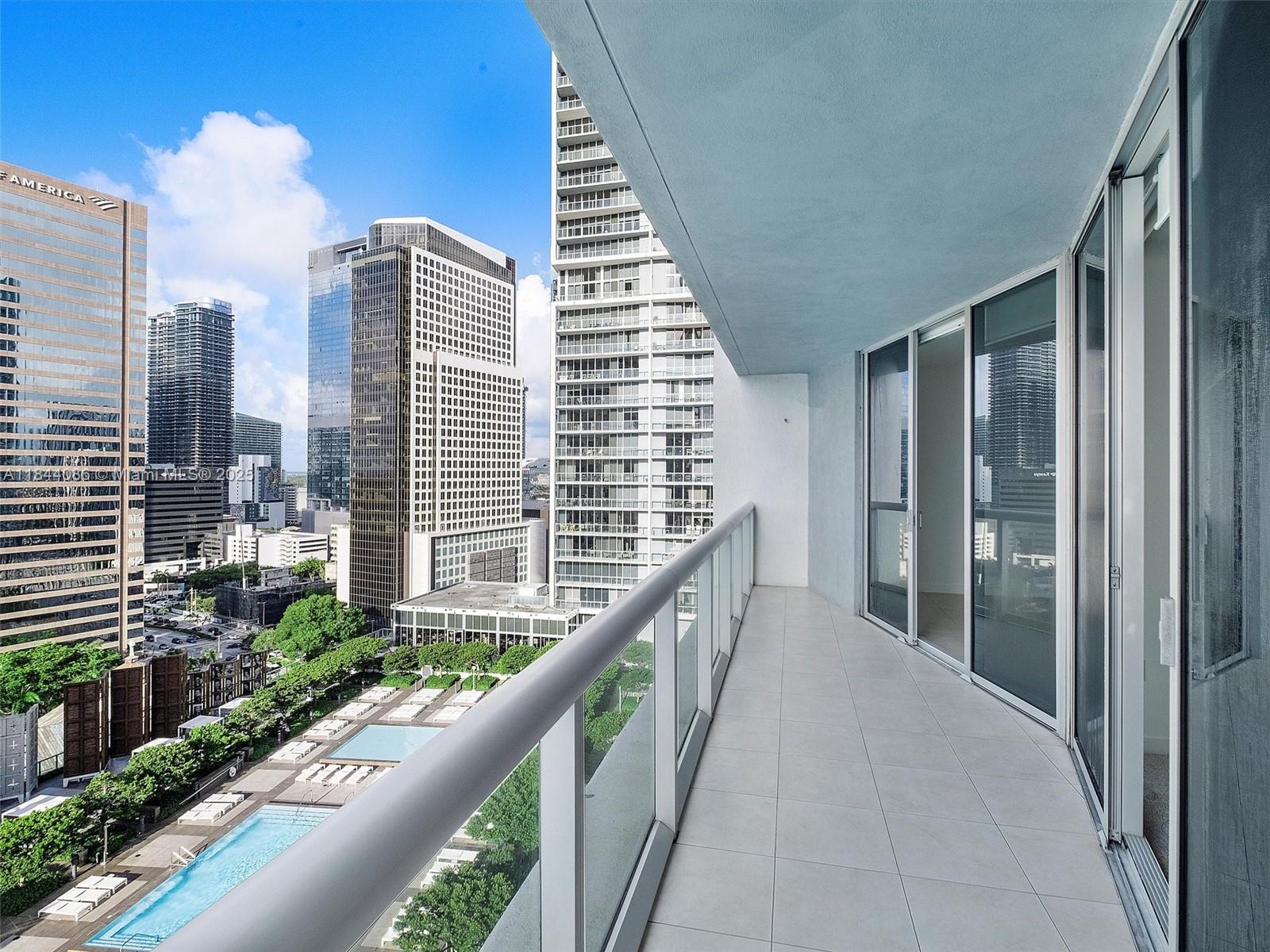 475 Brickell Ave #2111