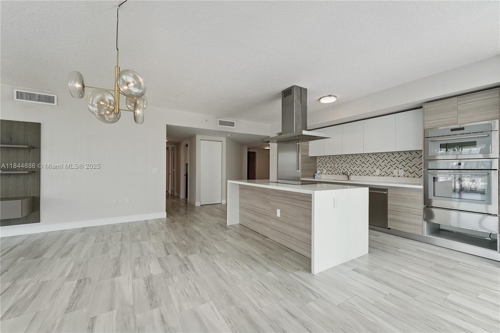 image Parque Towers Condo10