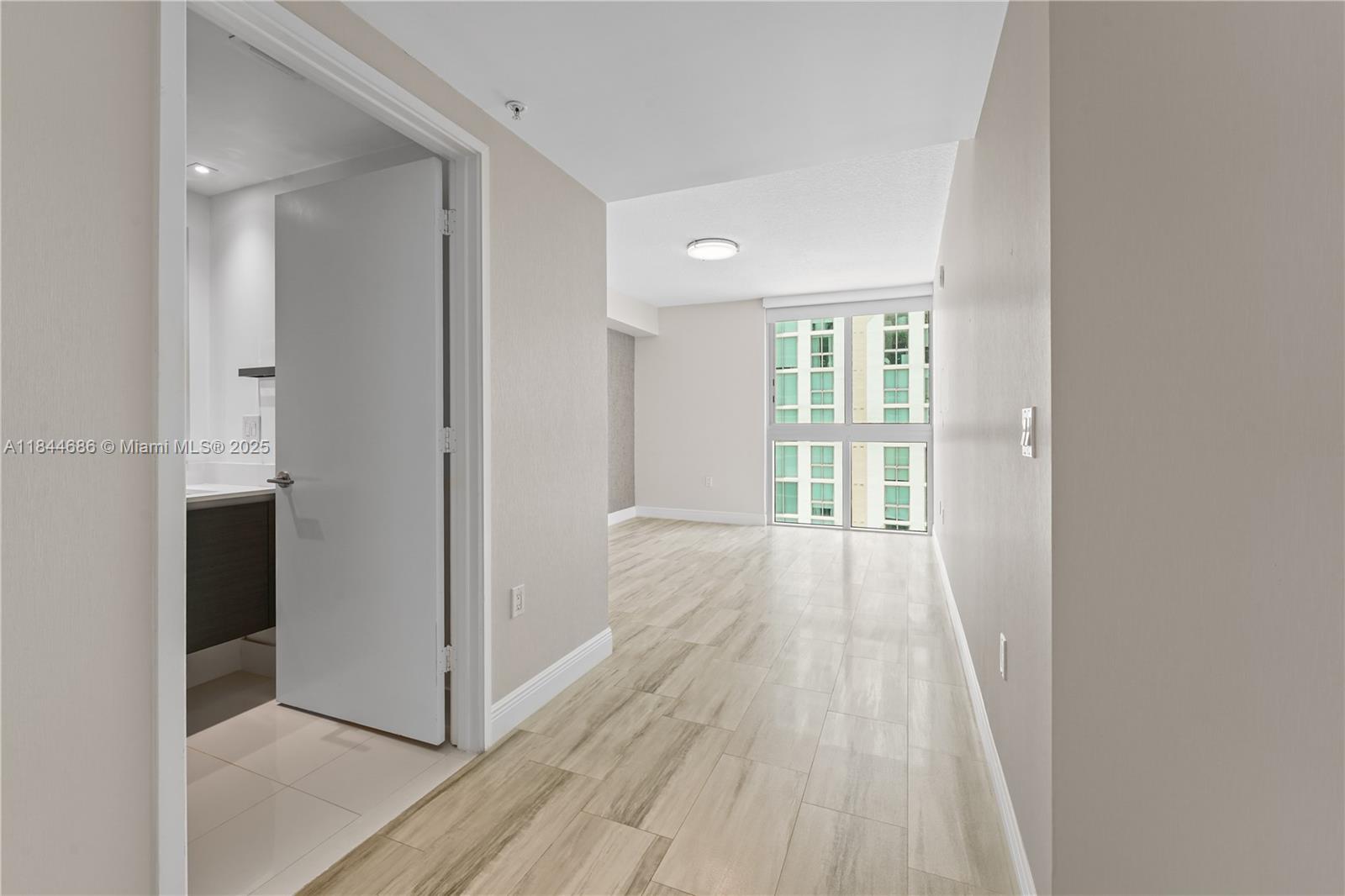 image Parque Towers Condo14