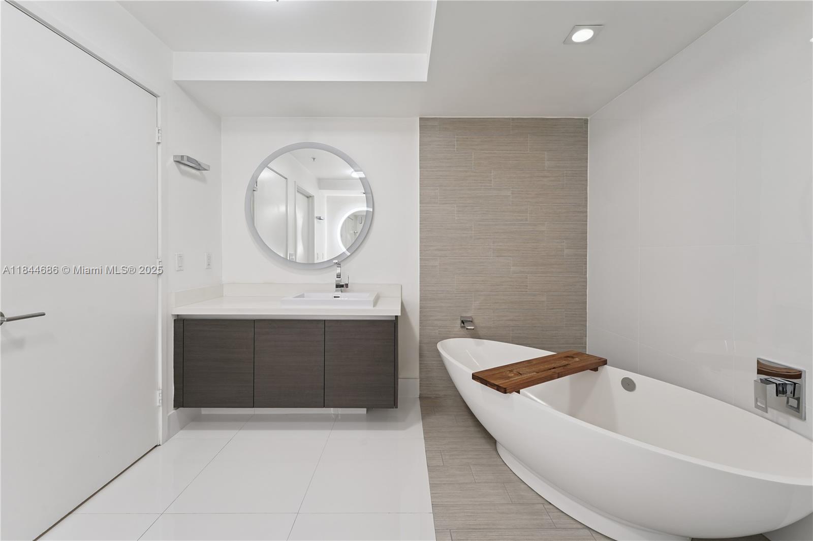 image Parque Towers Condo35