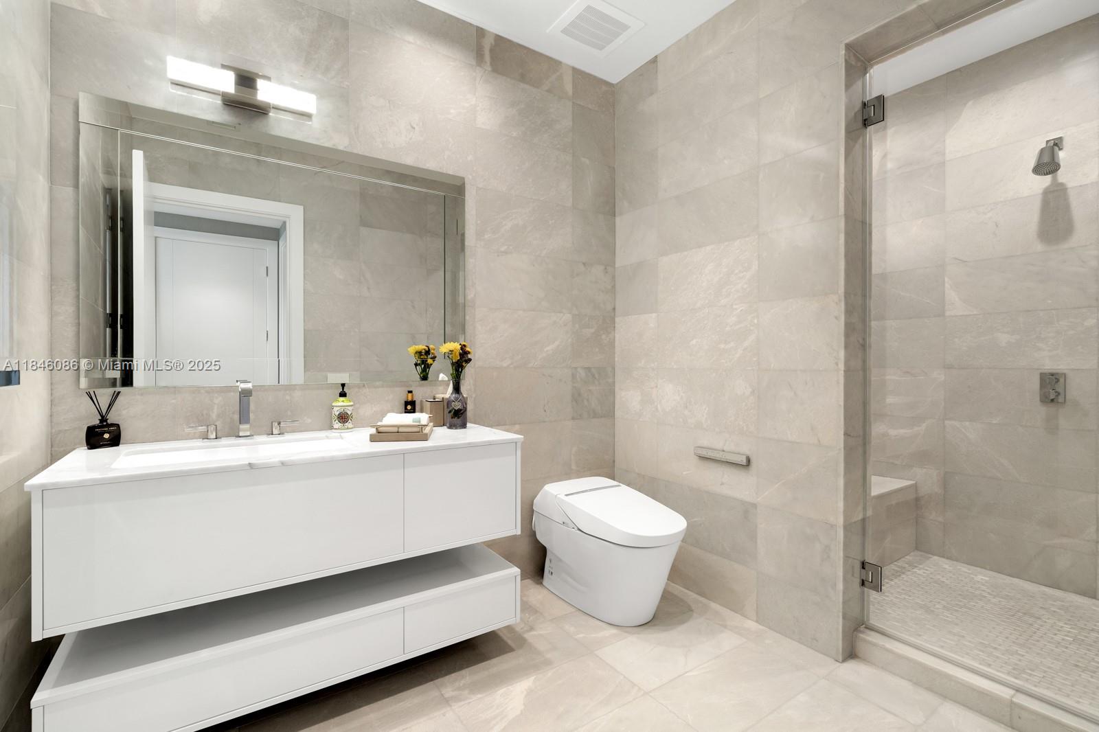 image Turnberry Ocean Club28