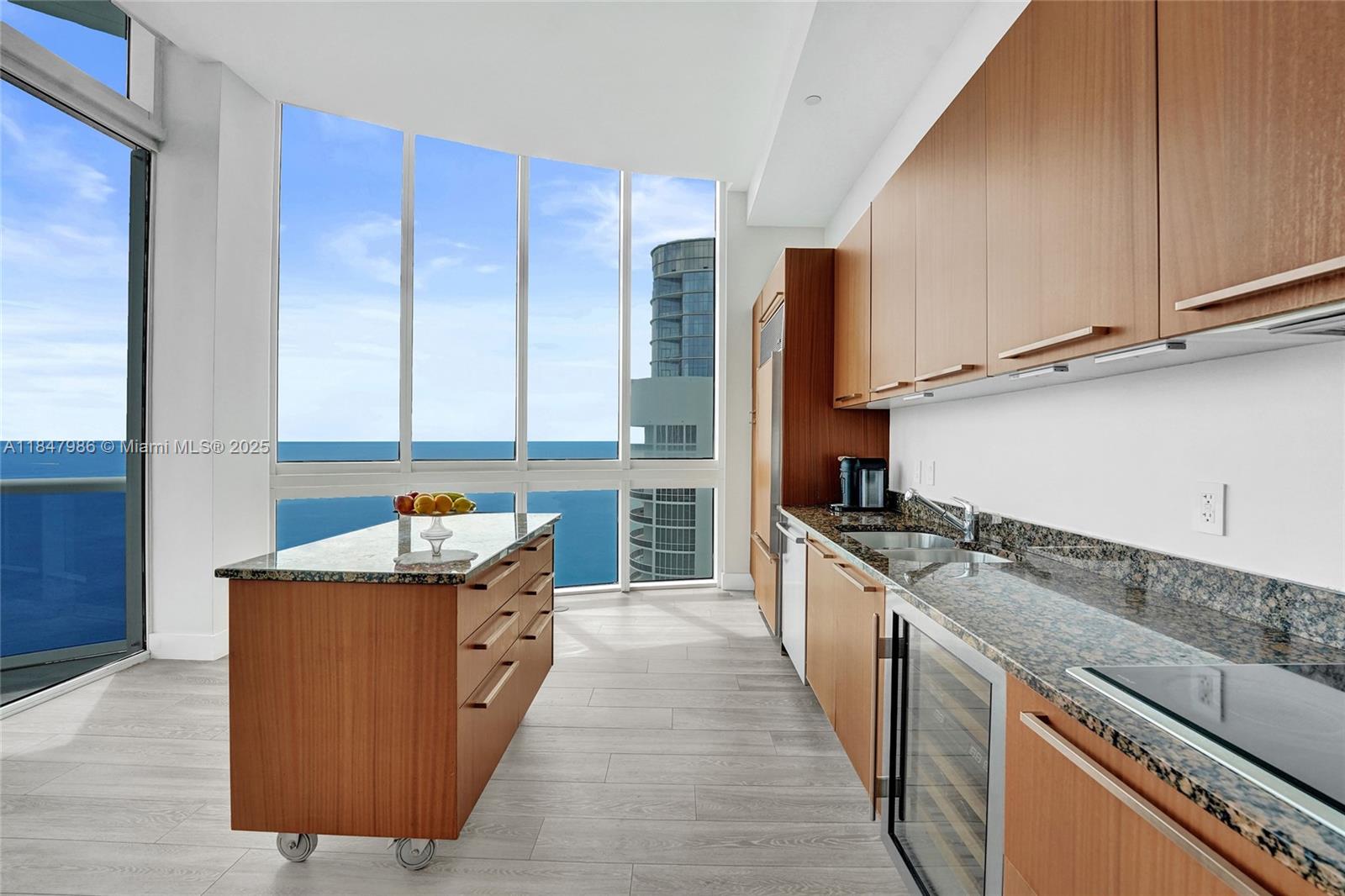 image Trump Towers Ii15