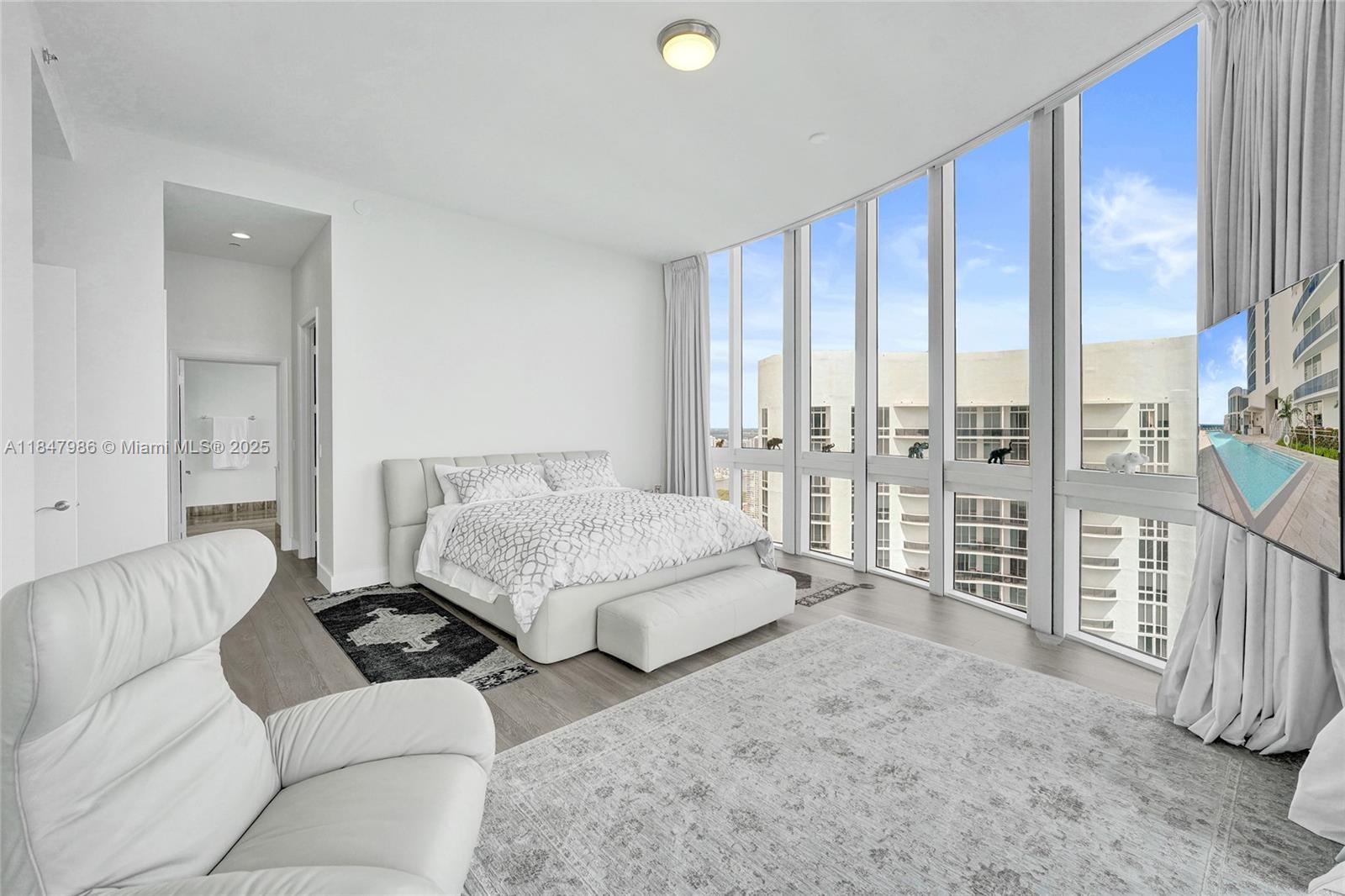 image Trump Towers Ii24